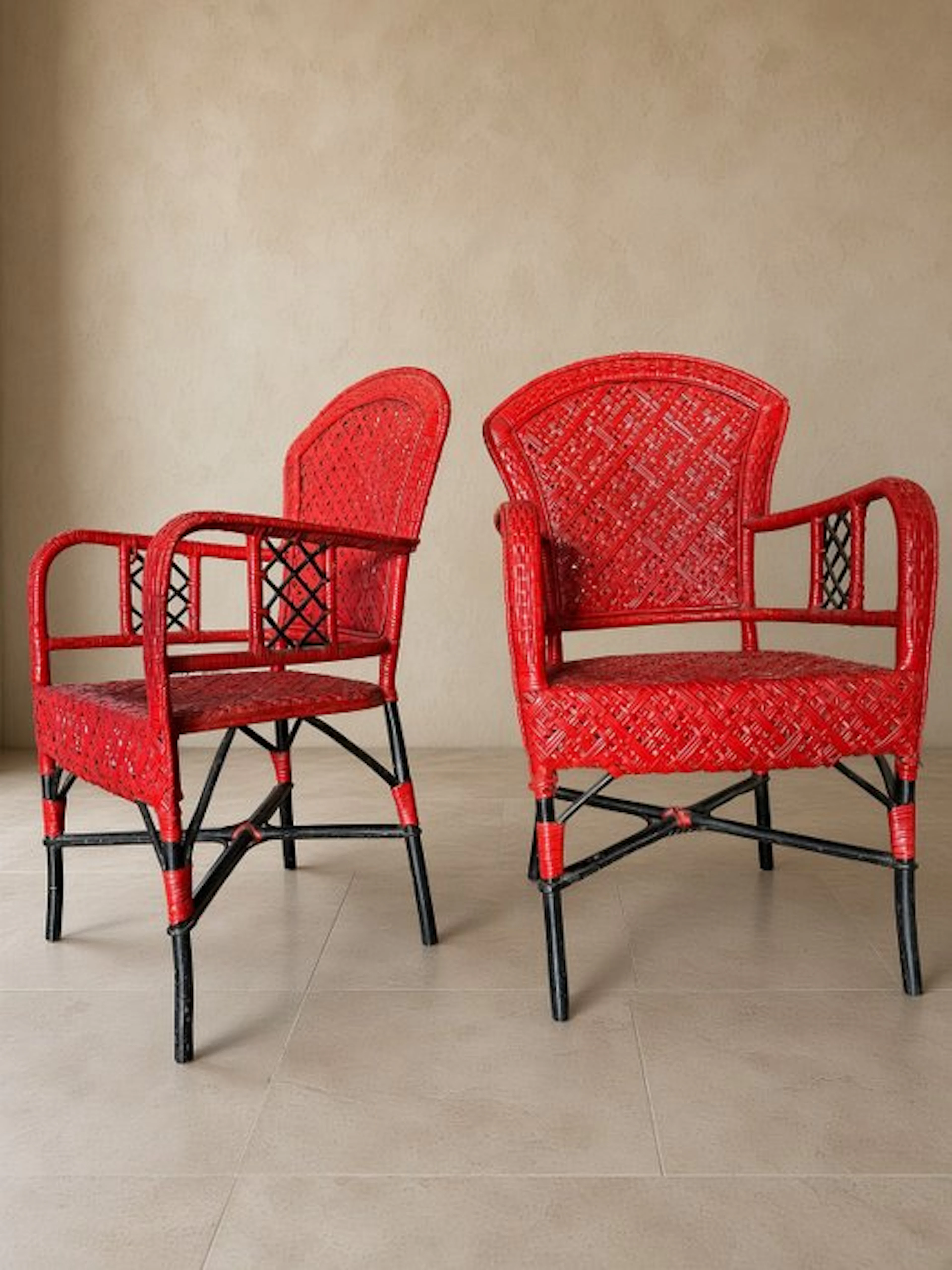 Armchair (2) - Pair of 1930s Red Lacquered Chinoiserie Wicker Armchairs