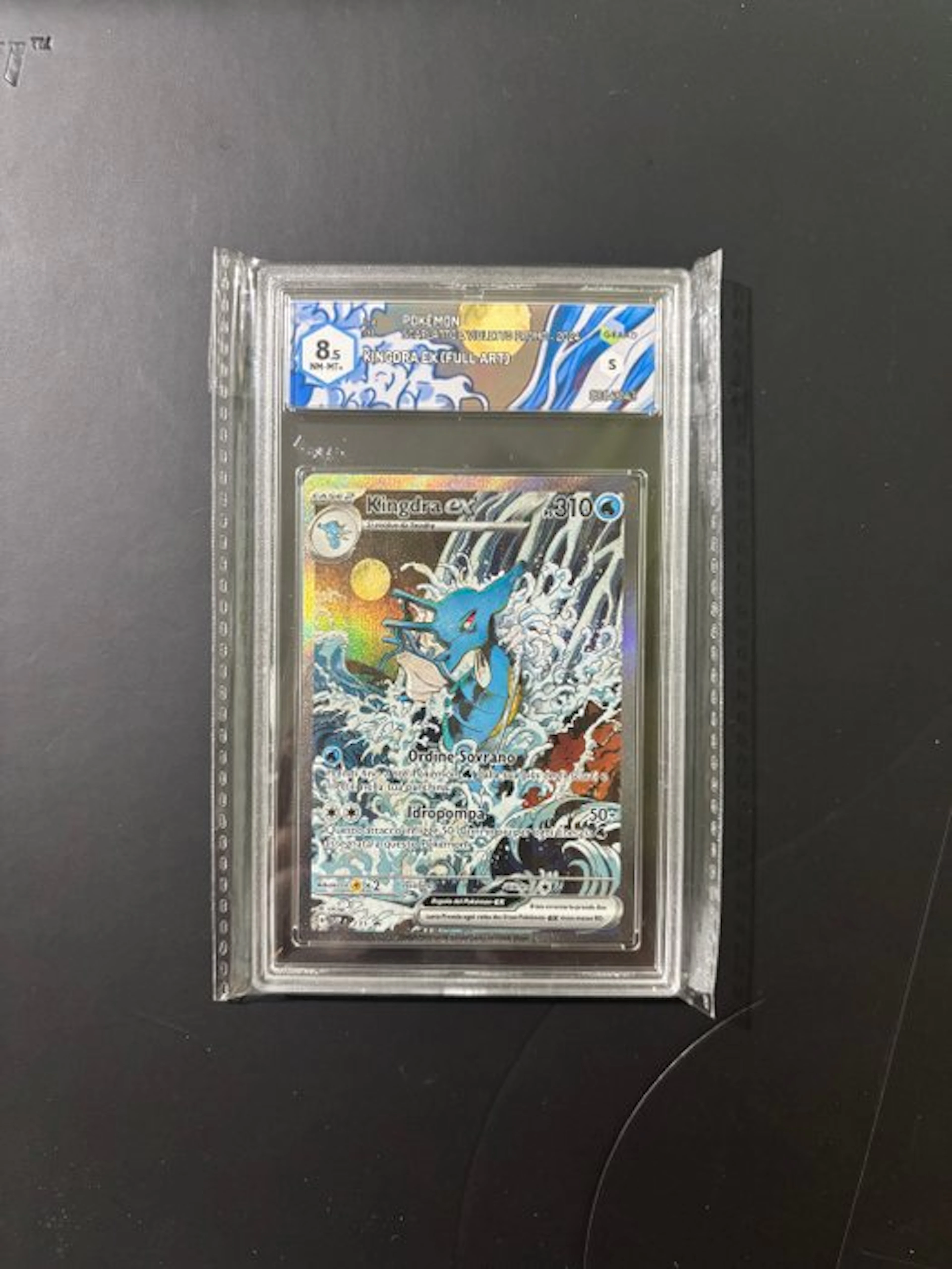 Pokémon - 1 Graded card - Kingdra SVP 137 Promo card