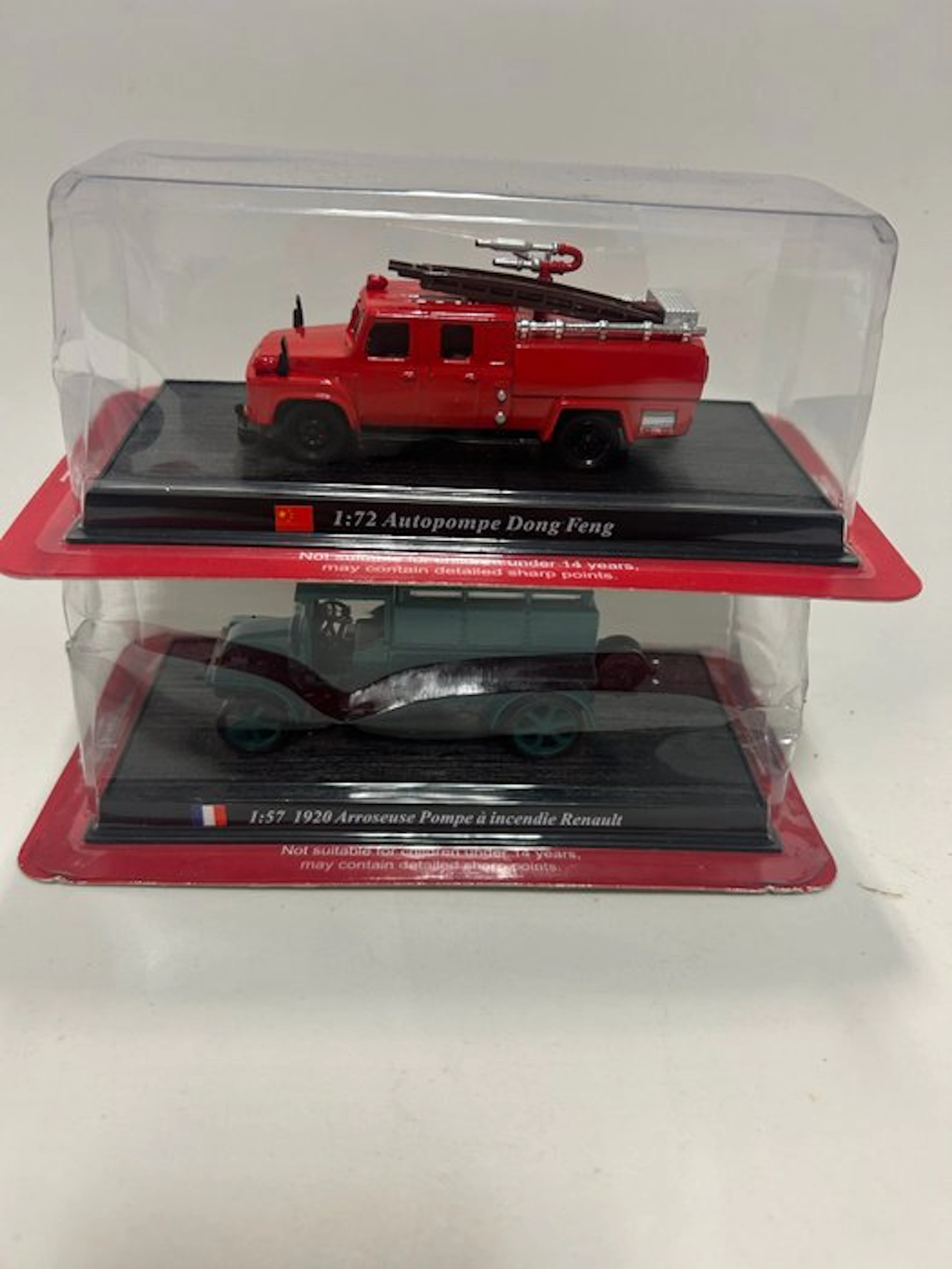1:72 - Model truck (2) - 1:72 Autopompe Dong Feng; 1:57...