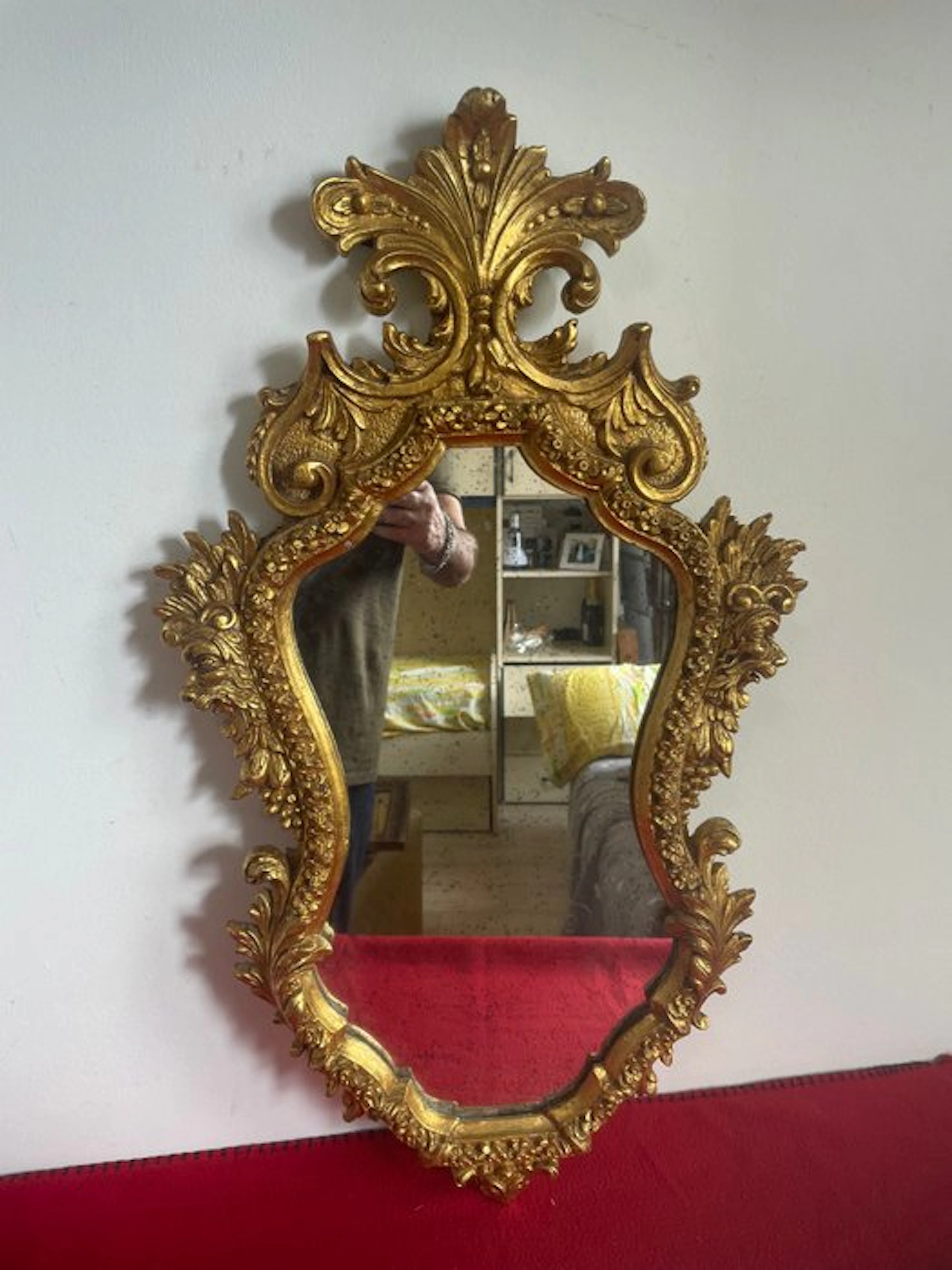 Wall mirror - Venetian carved and gilded wooden wall...