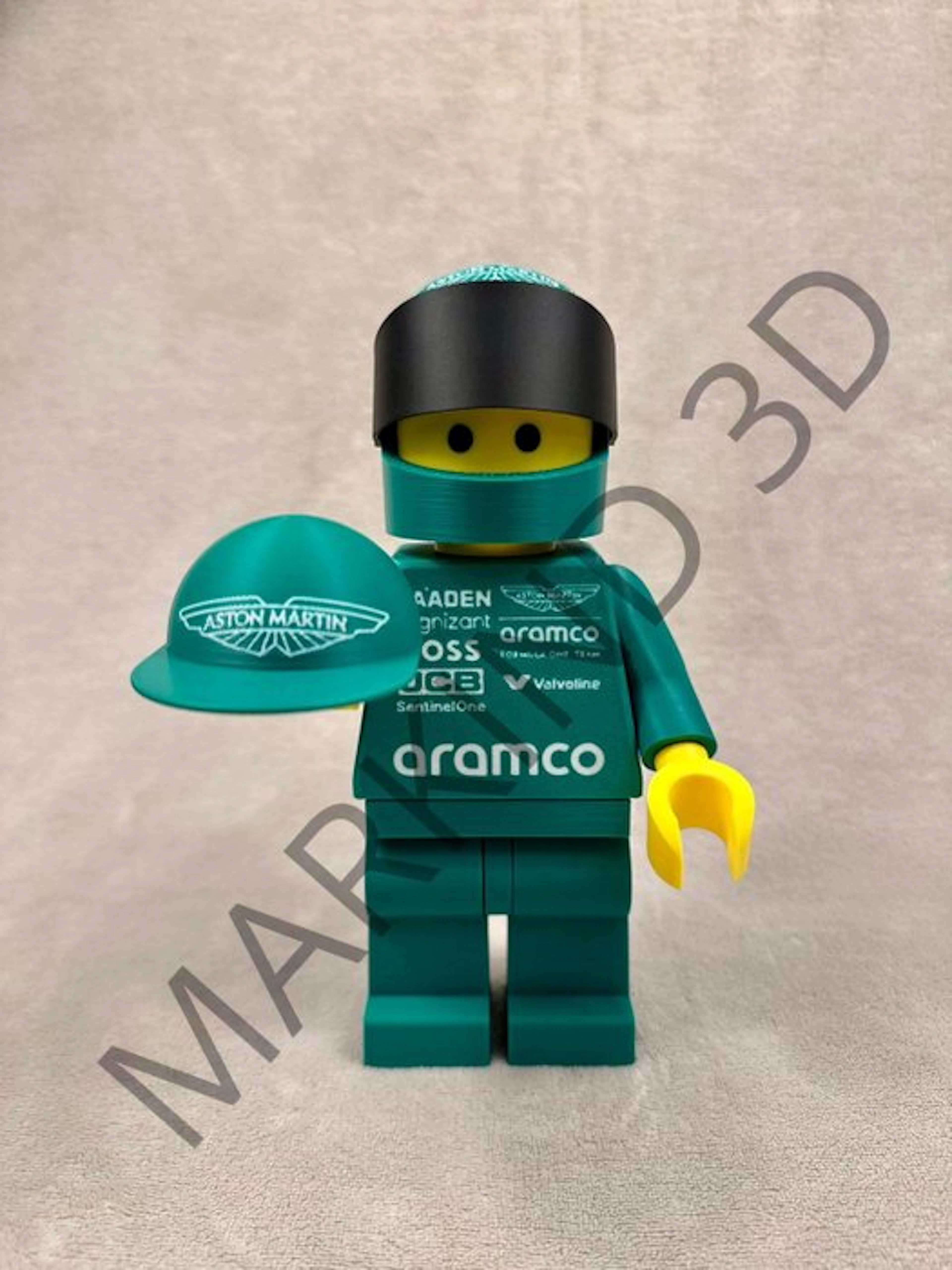 LEGO Minifigure - Racers - Aston Martin F1 figure