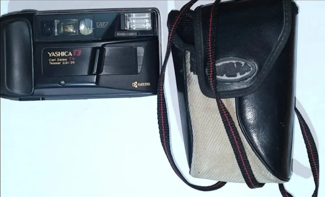 Yashica T3 con Carl Zeiss Tessar 2.8/35mm | Analogue camera