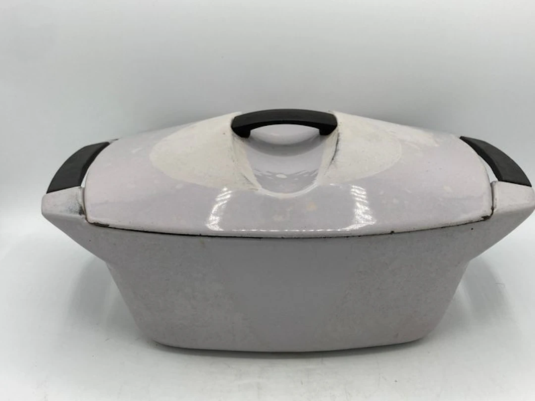 Le Creuset - Raymond Loewy - Casserole dish - Coquelle 4.5L - source