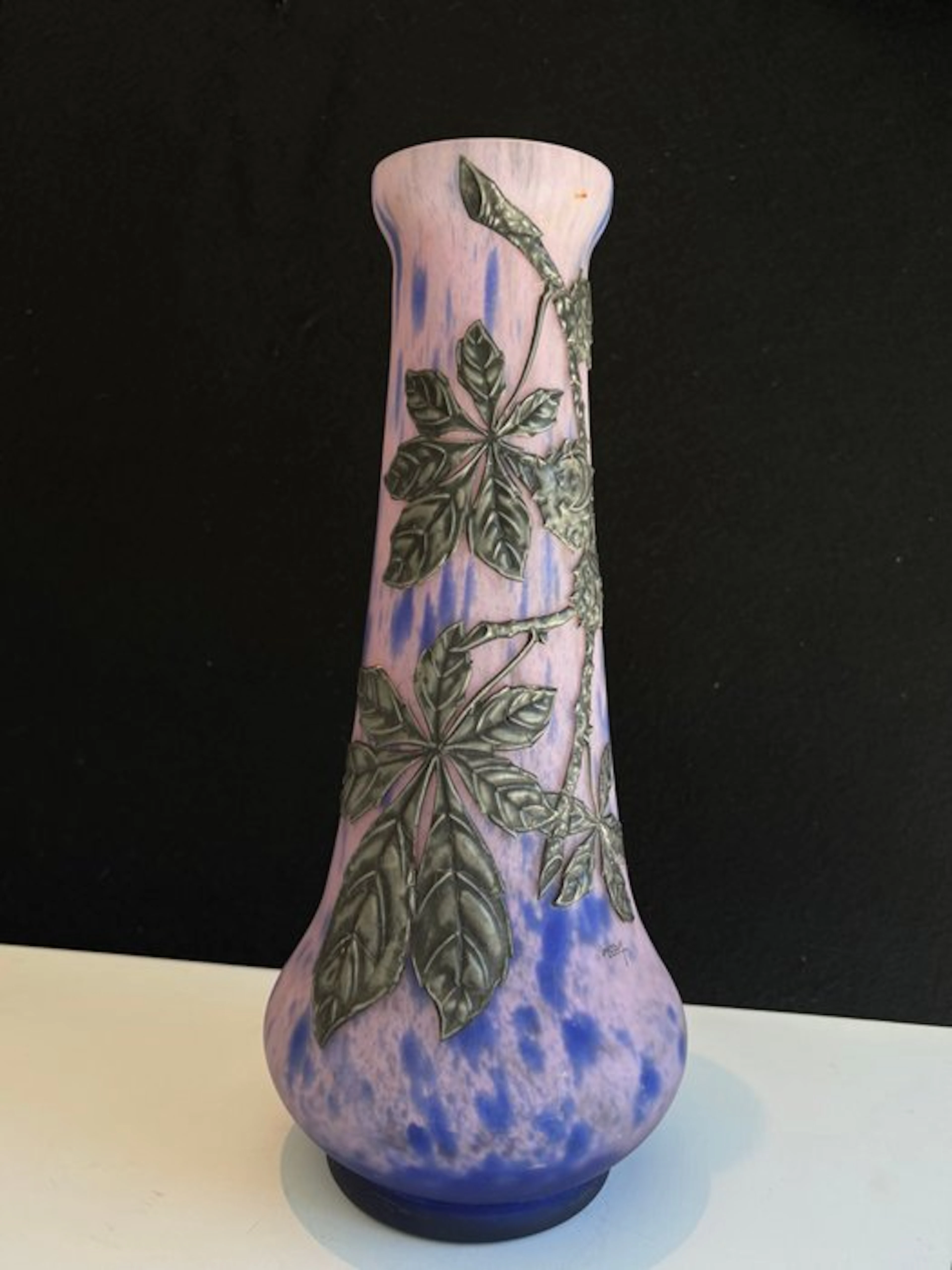 MODA - DAUM - Vase - Blown glass in superb layers with hues of violet