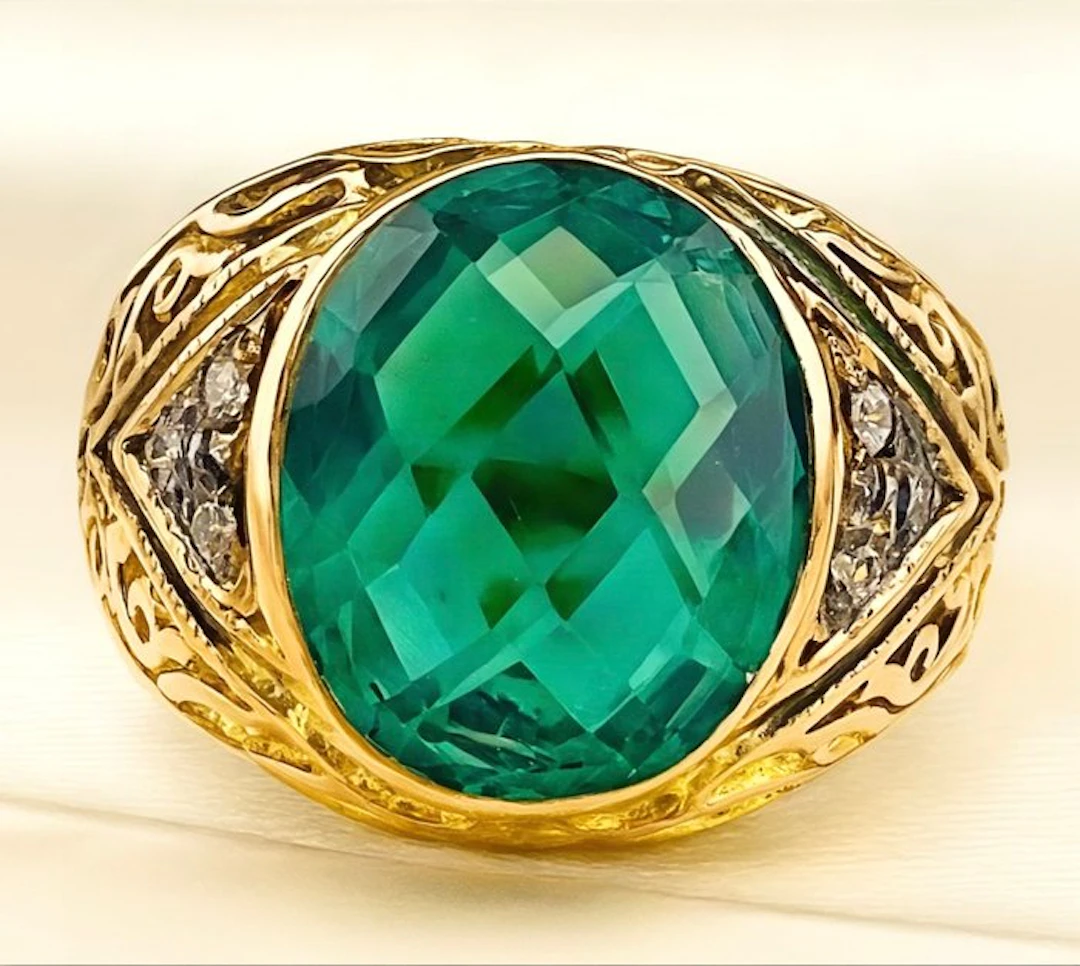 No reserve price - Ring - 9 kt. Yellow gold, Silver Emerald - Diamond