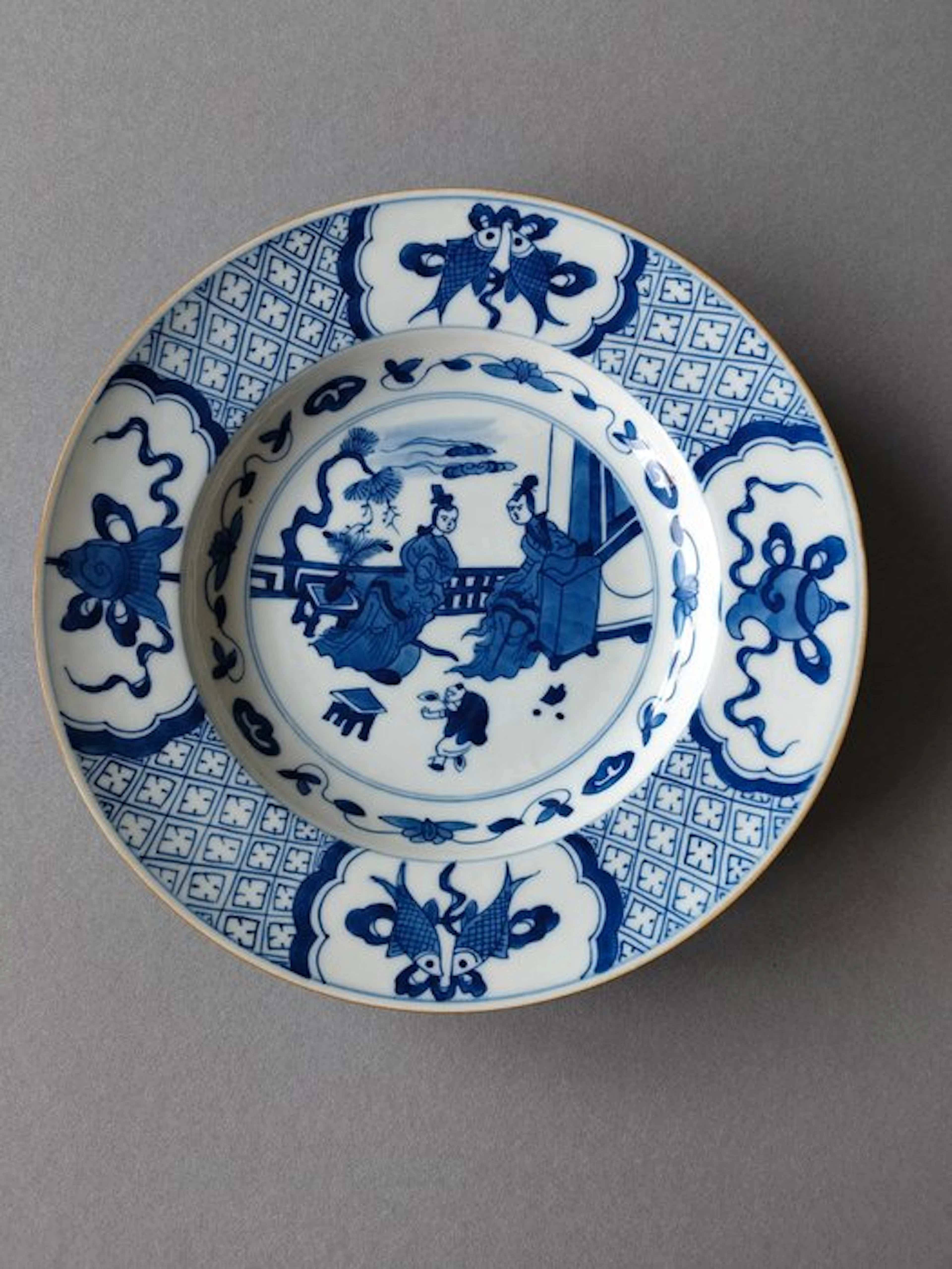 Plate - Fine Porcelain - Qing Dynasty dish
