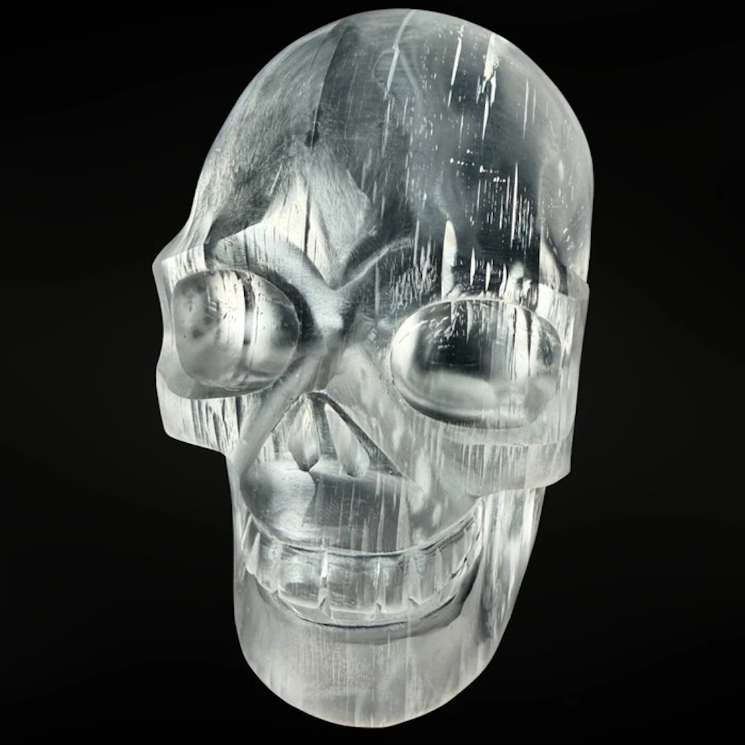 Rare selenite skull from Mexico Carving - Height: 100 mm...