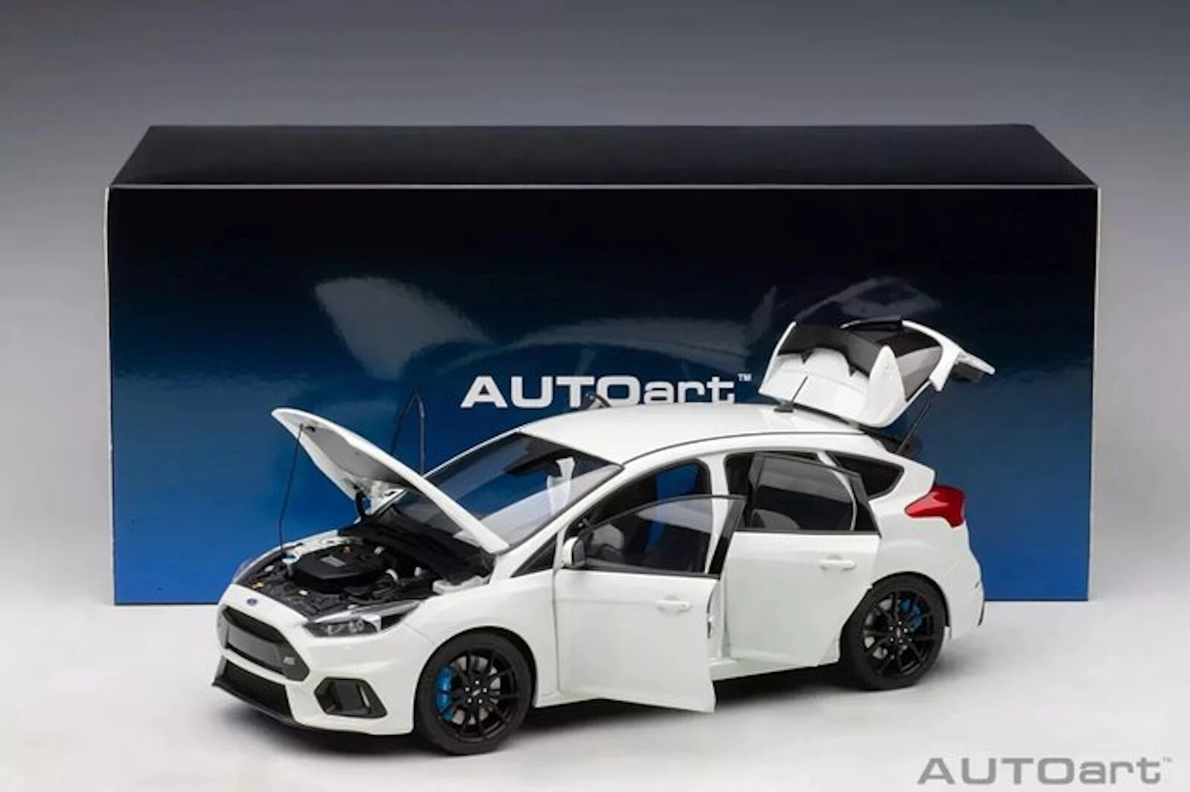 Autoart 1:18 - Model hatchback - Ford Focus RS 2016...