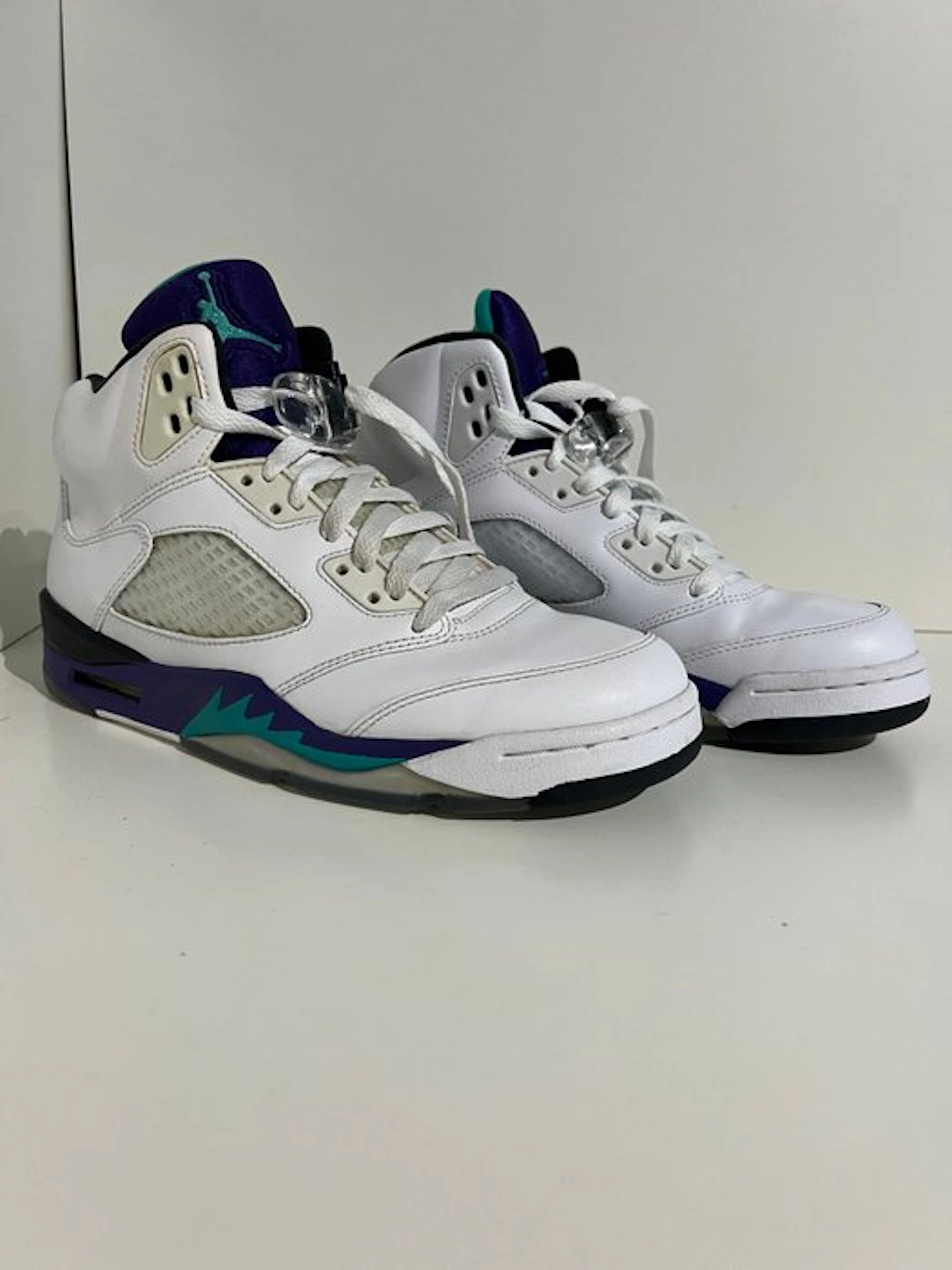 Air Jordan - Air Jordan 5 Retro - Sneakers - Size: EU 40 - New with tags