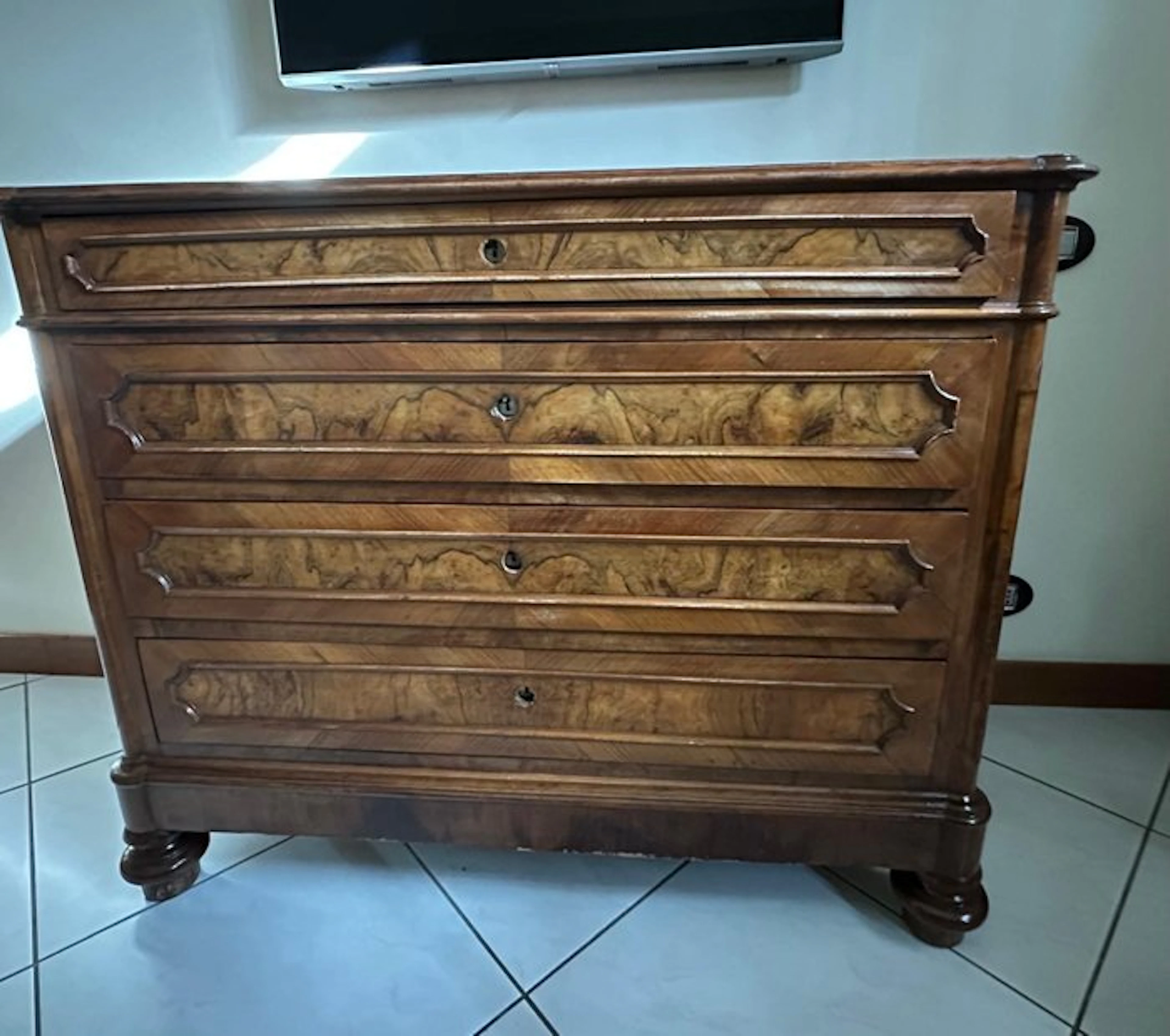 Commode - Walnut - How?