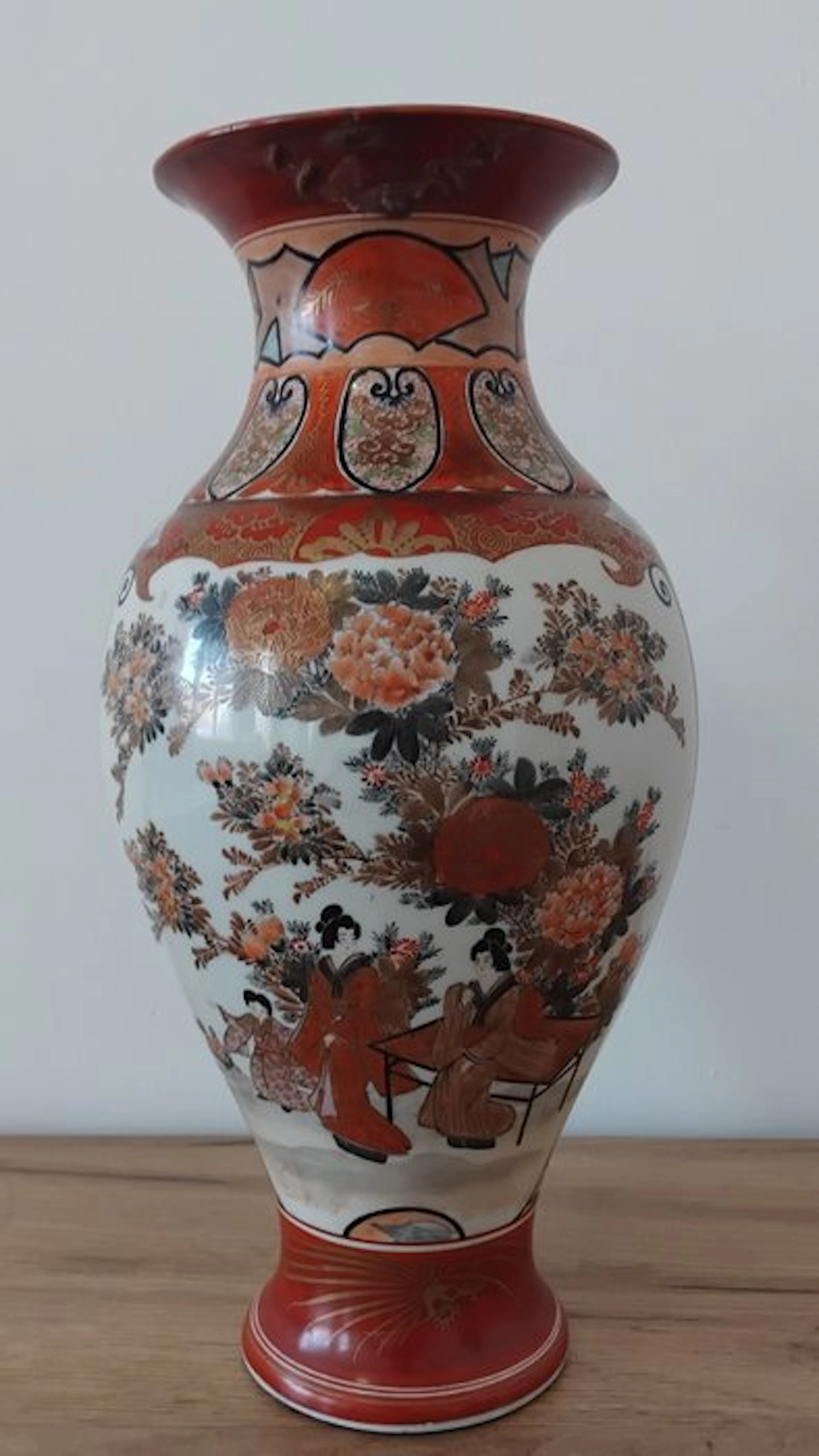 Vase - Porcelain - Japan - Meiji period (1868-1912)...