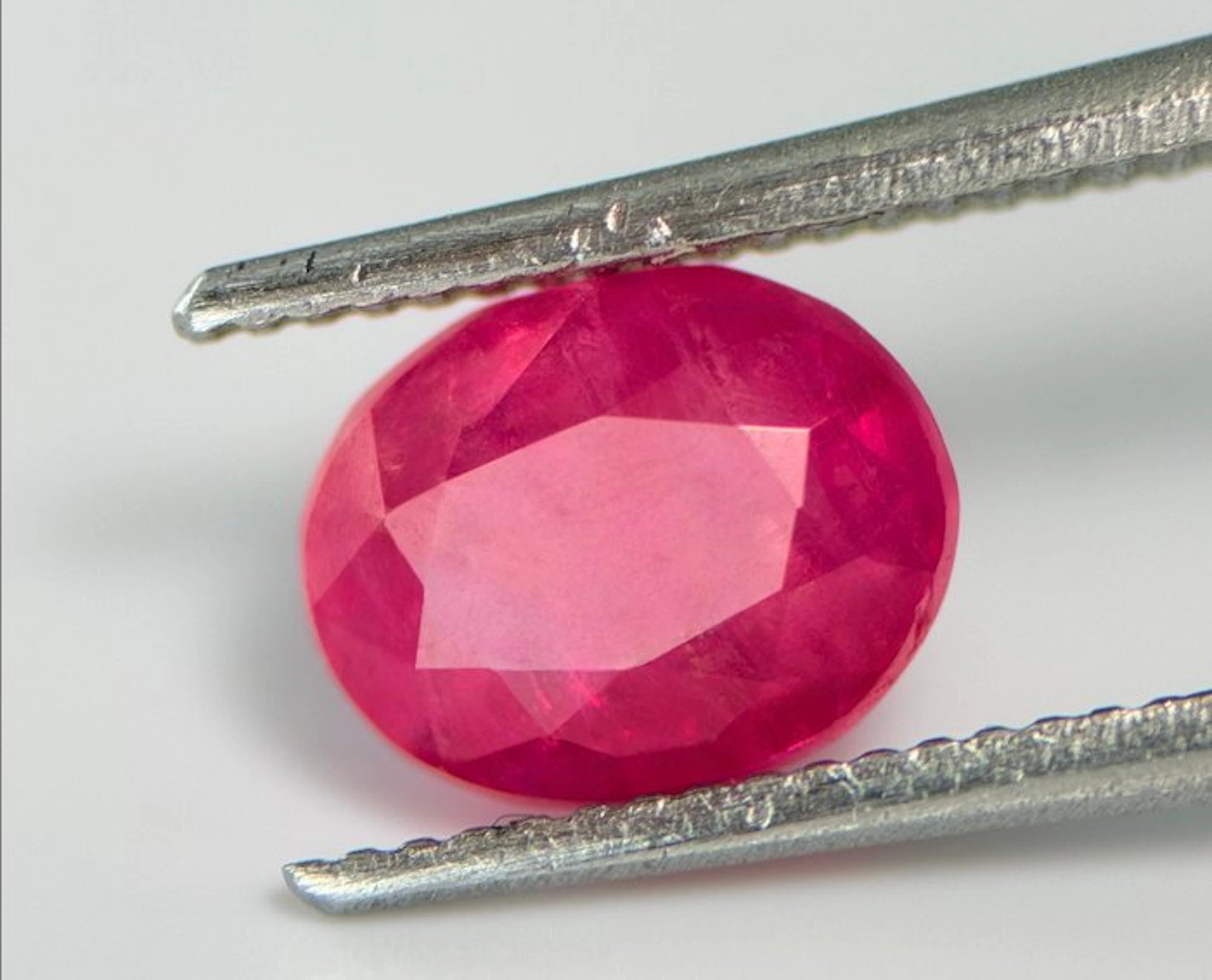 Pink, Red Ruby - 1.64 ct - Gem research Swiss Lab (GRS) - No Heat, Tajikistan