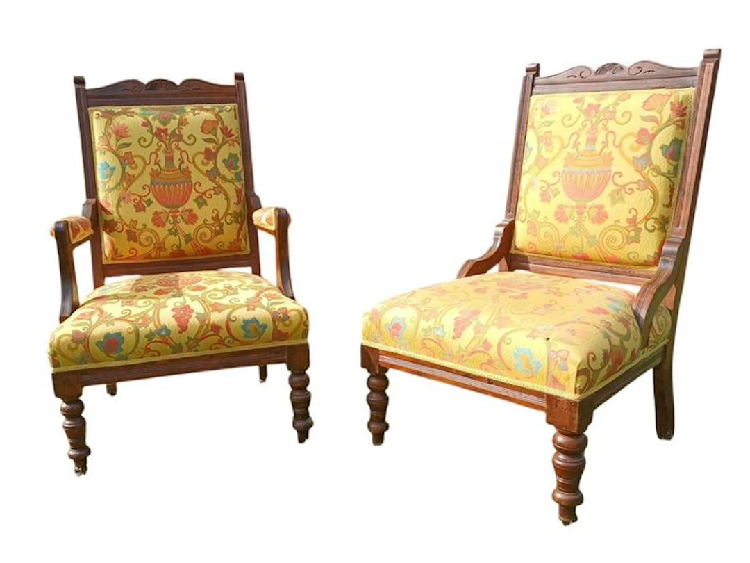 Armchair (2) - Walnut, Silk - 2 English armchairs - H: 90 cm
