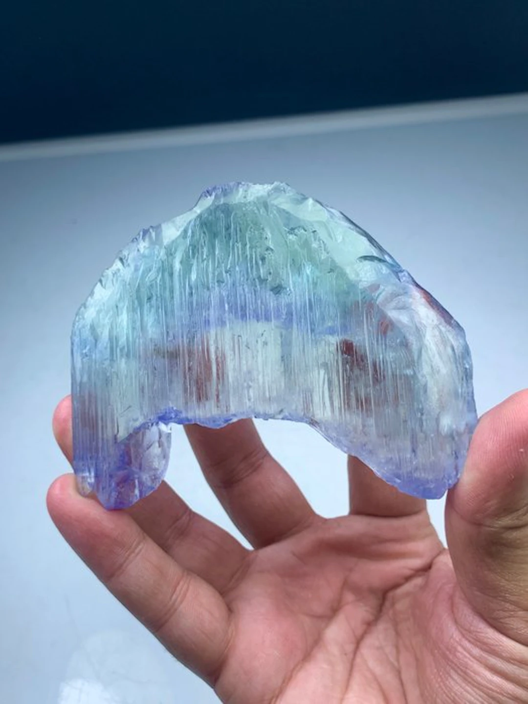Bicolour kunzite Crystal - Height: 81 mm - Width: 99 mm- 300 g - (1)