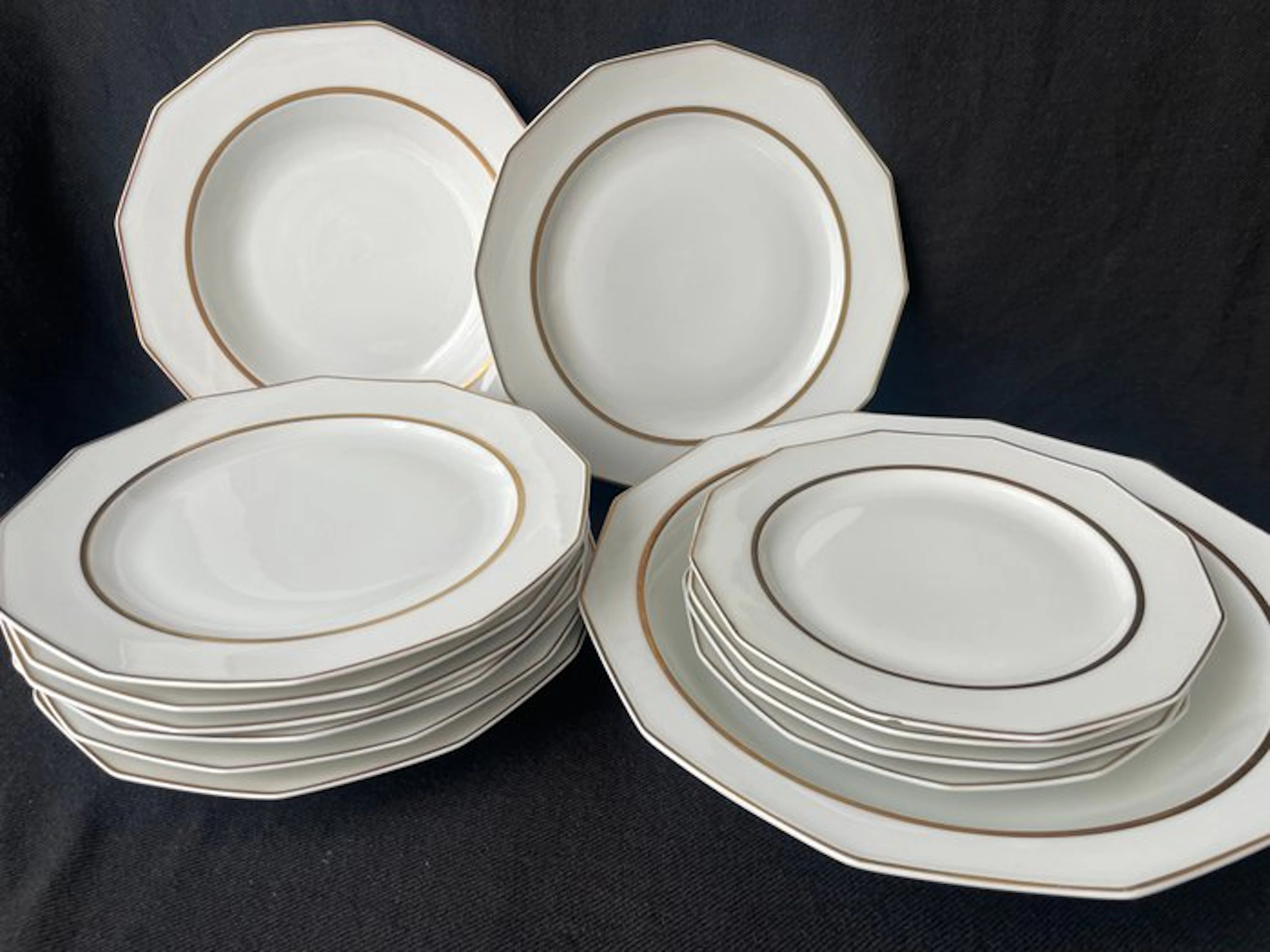 Limoges - Dinner service (13) - Porcelain
