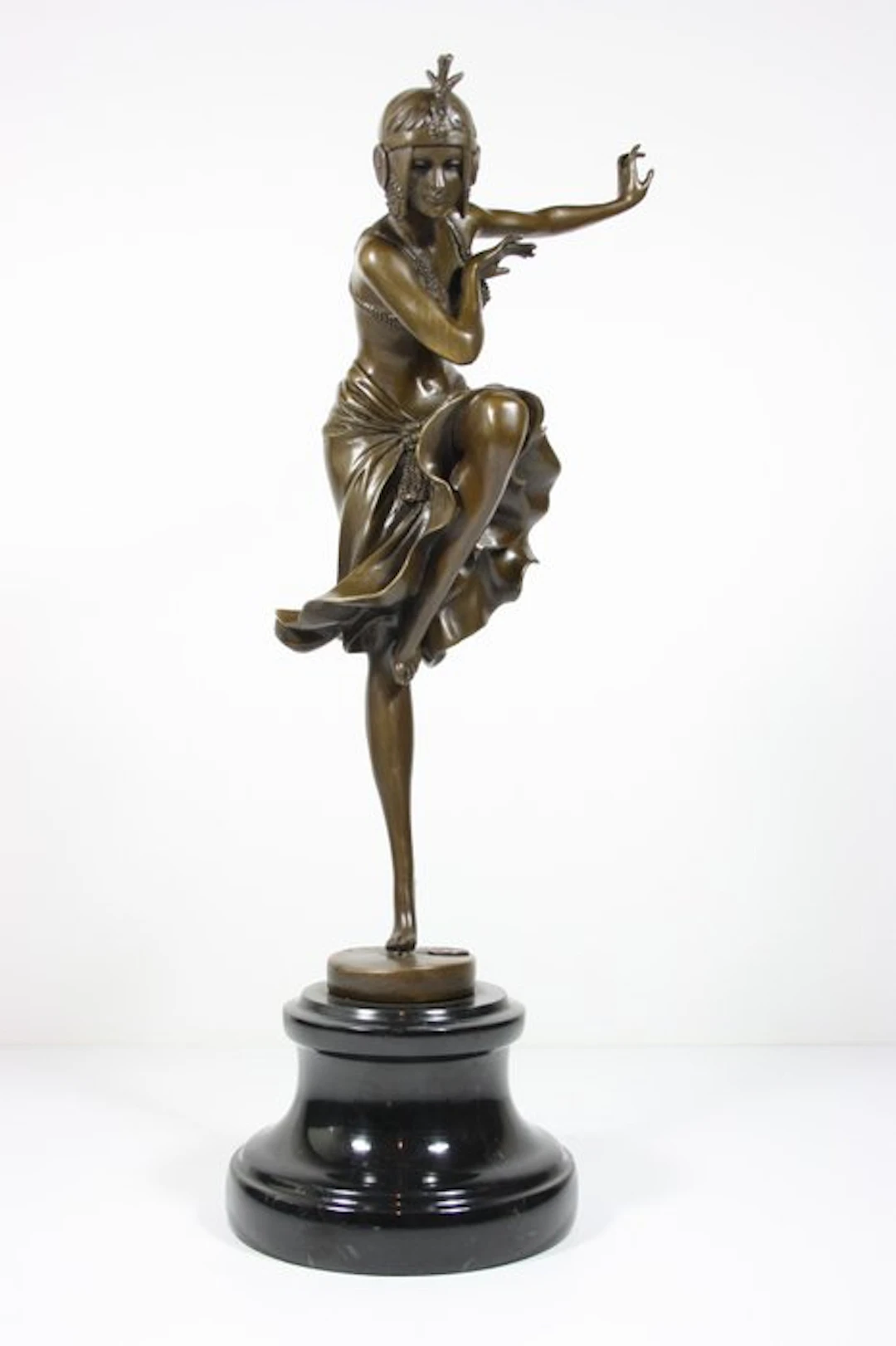 D.H. Chiparus (1886 - 1947) - after - Sculpture