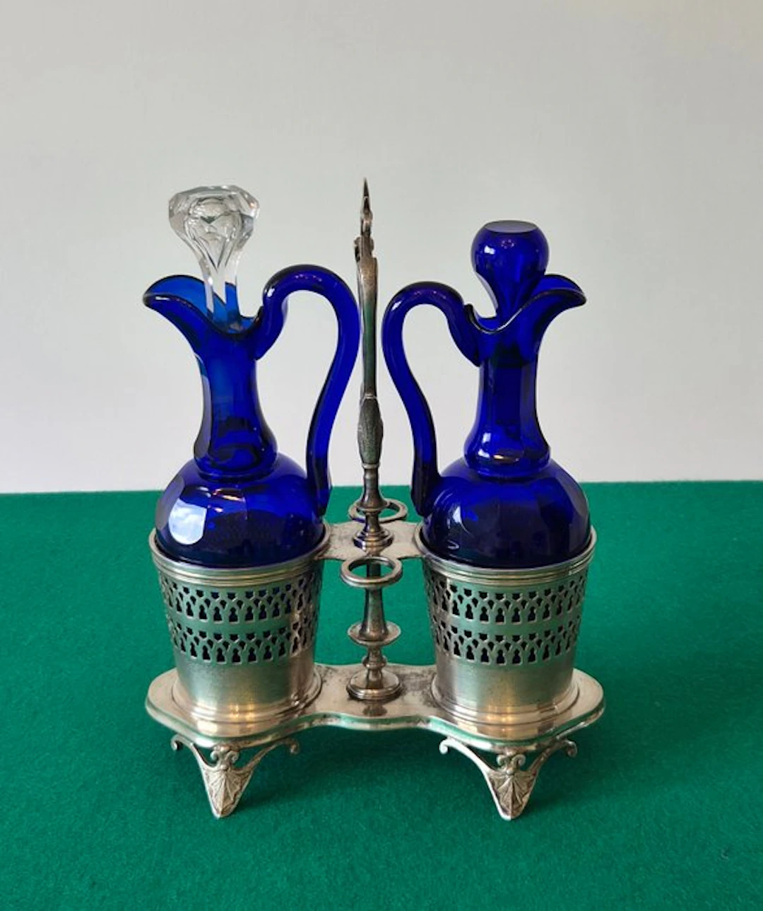 Cruet set - Oil and vinegar set (cruet set): cobalt glass...