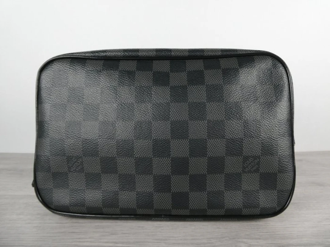 Toilet set - Louis Vuitton Damier Graphite Toilet Pouch - Leather, Canvas