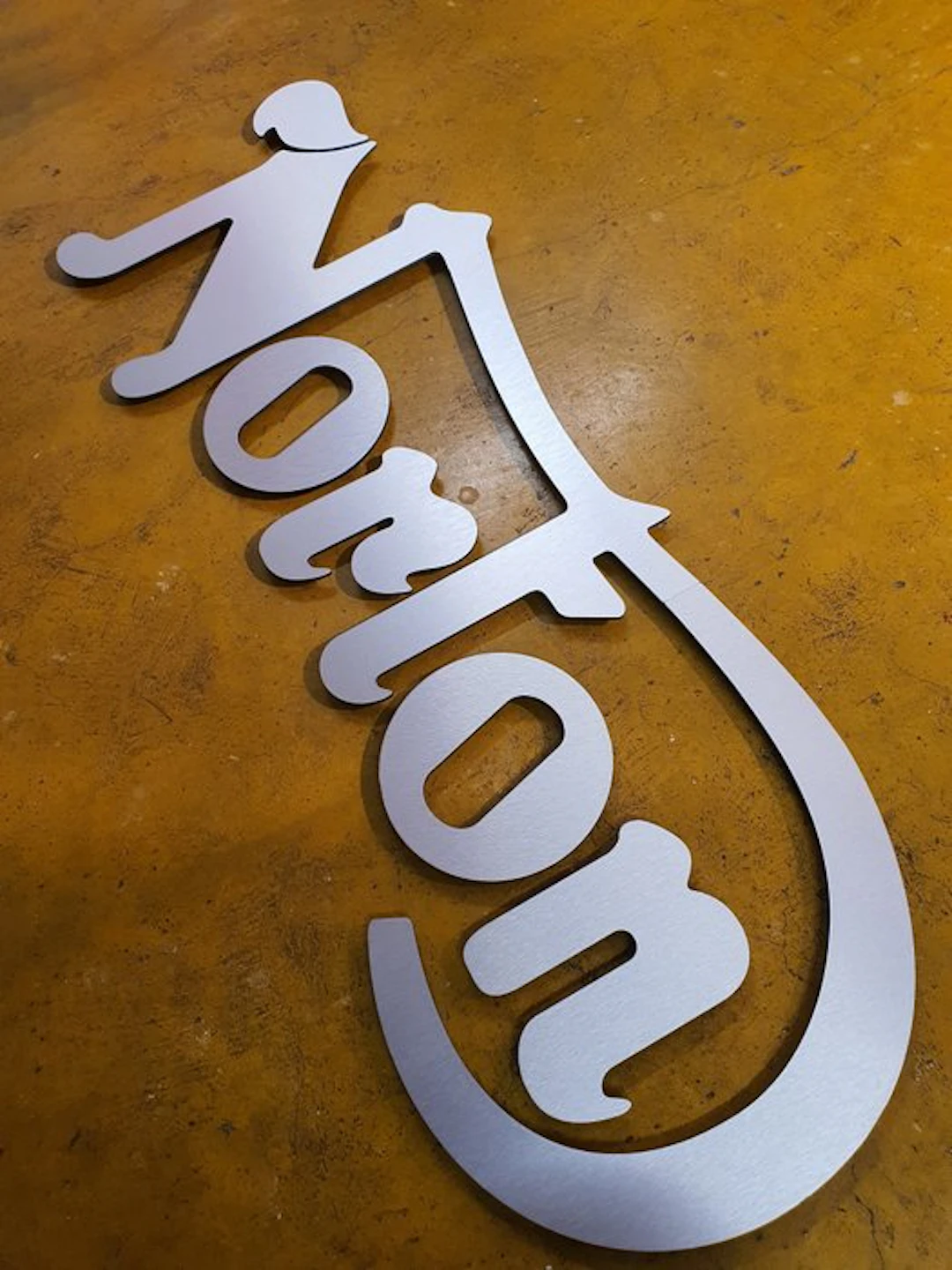 Sign - Norton - Professional wall logo - Aluminium*--> Big size