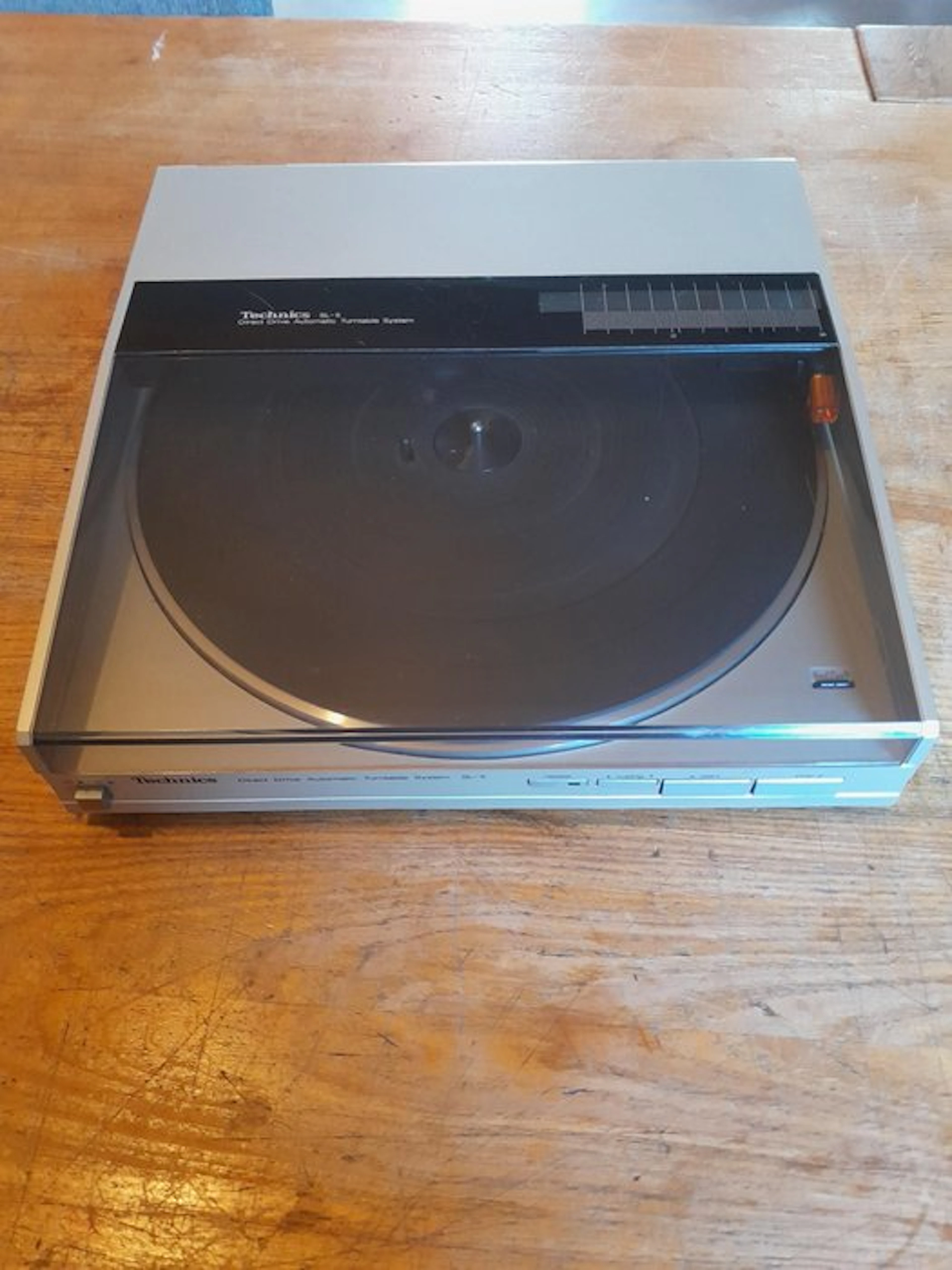 Technics - SL-5 Direct Drive Linear Tracking Record player