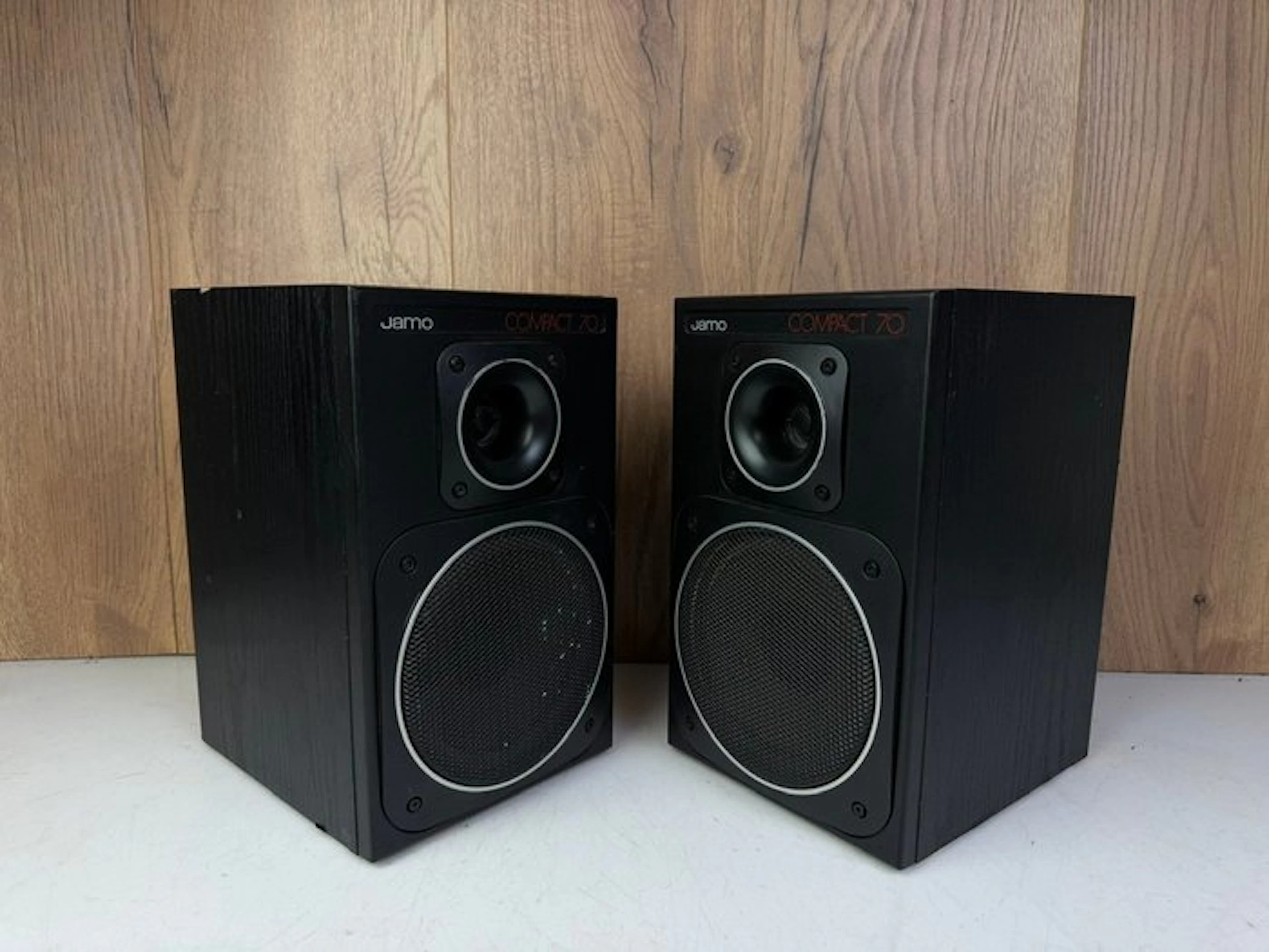Jamo - Compact 70 Speaker set