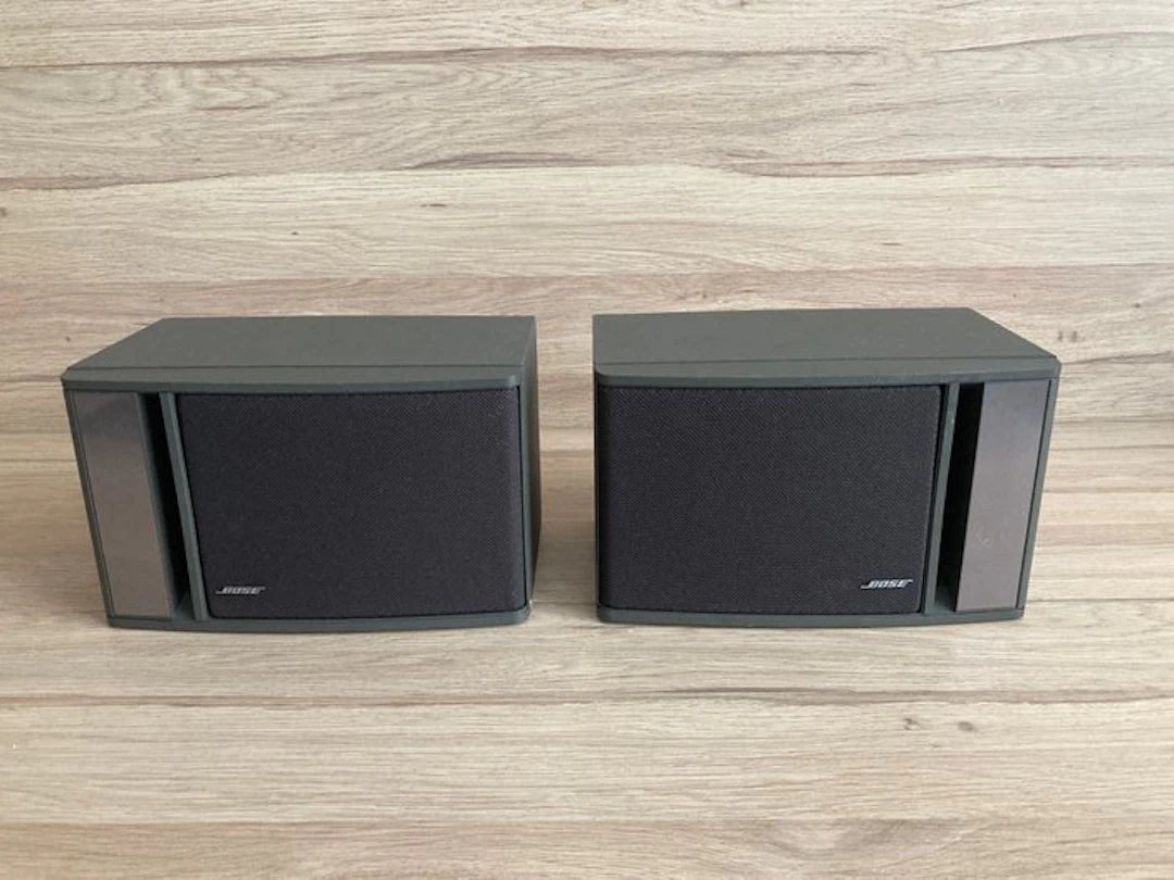 Bose - Model 141™ / Compact Full-Range Stereo Bookshelf Speaker set