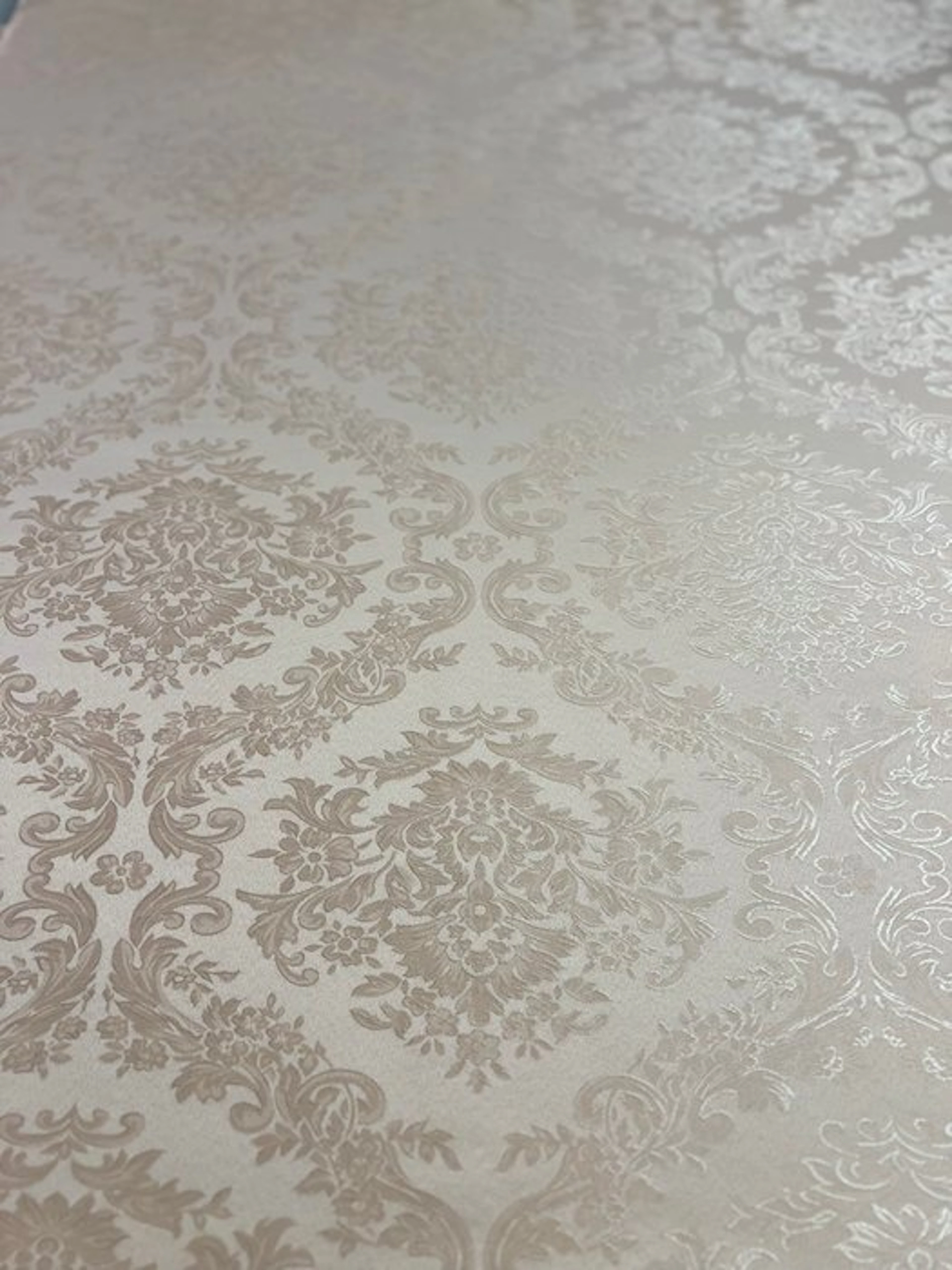 San Leucio Venetian medallion luxurious fabric