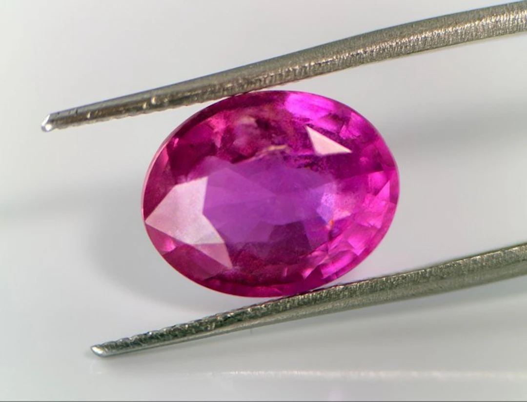 Pink, Purple Sapphire - 3.99 ct - Gem research Swiss Lab (GRS) - No Heat