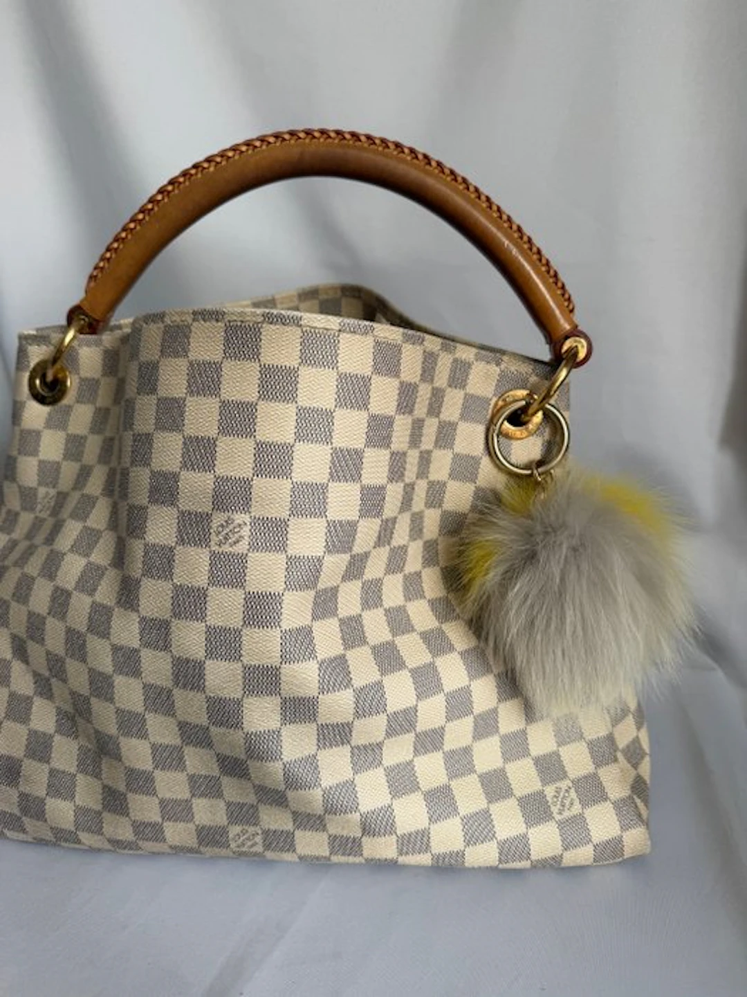 Louis Vuitton - Artsy - Bag