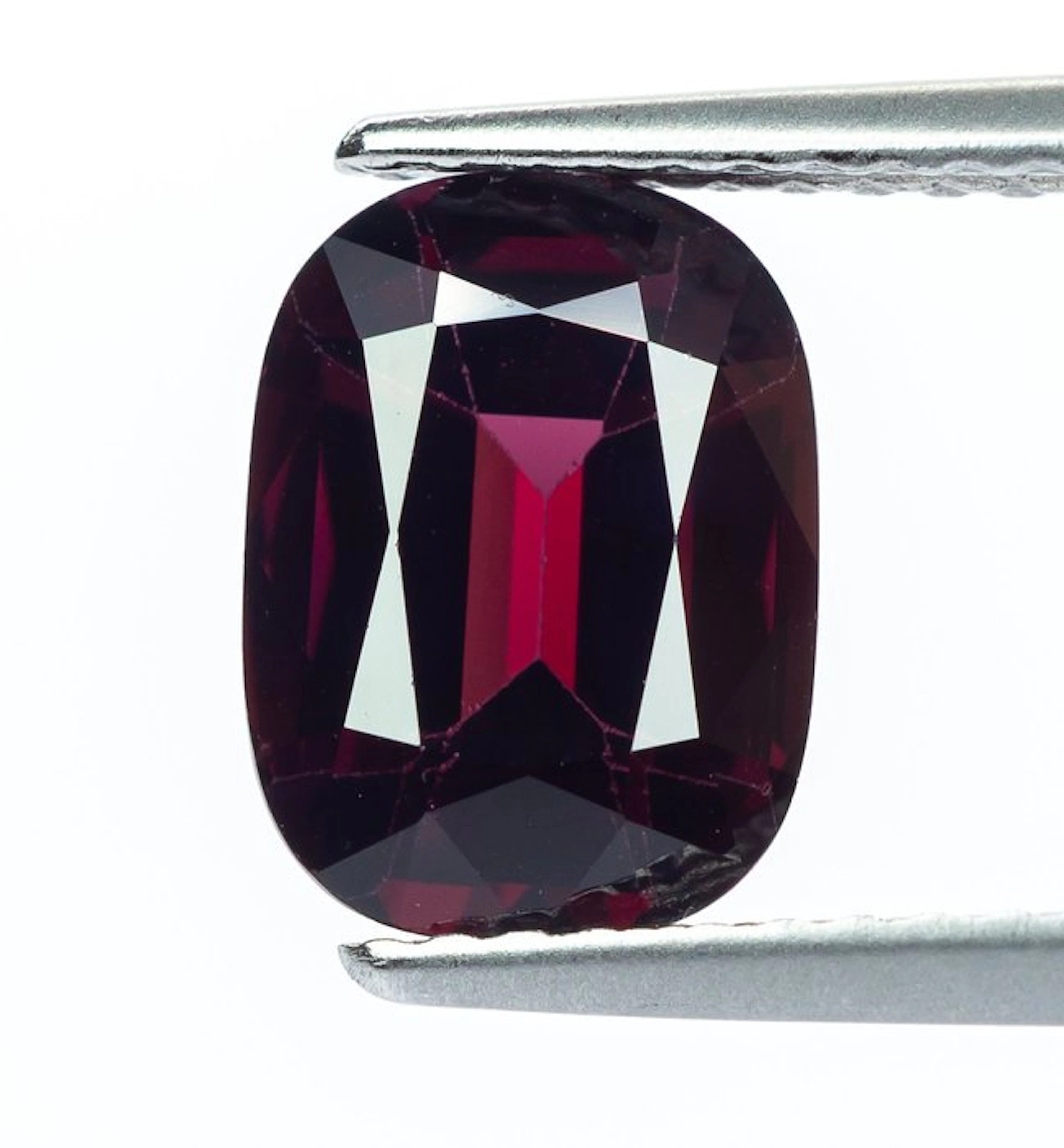 No reserve price Spinel - 1.95 ct - Gem Report Antwerp (GRA) - Deep Red