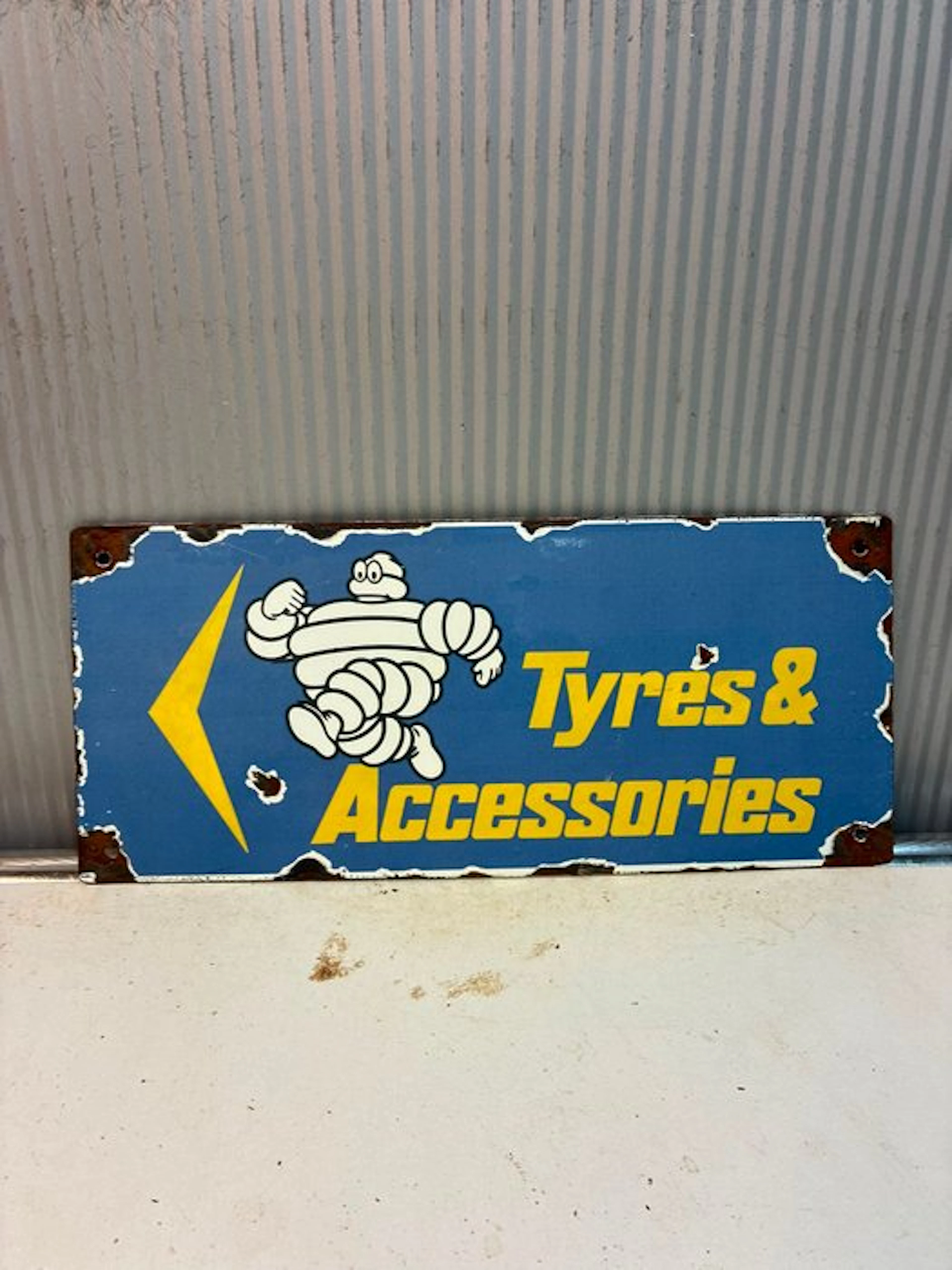 Michelin Tyres & Accessories – Bibendum – Emaille...