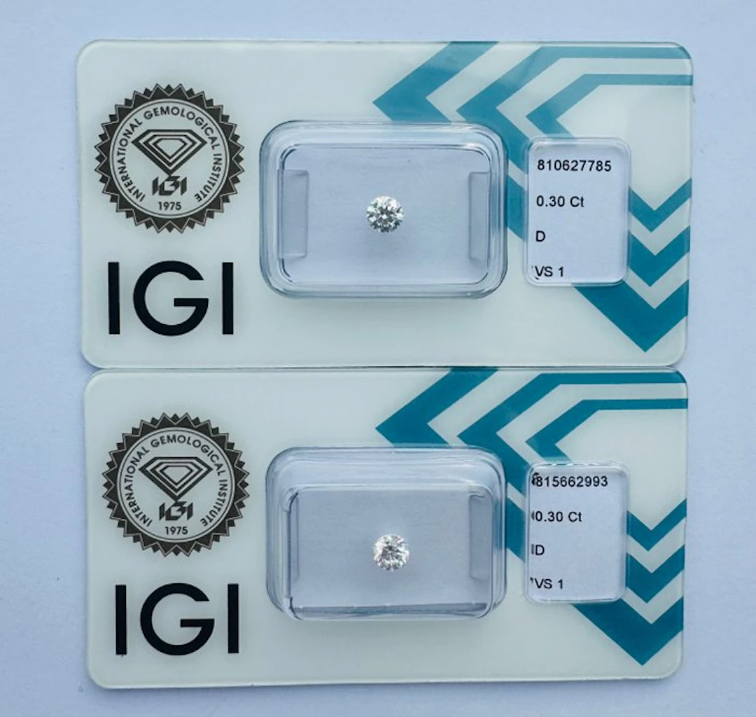 No reserve price - 2 pcs Diamond (Natural) - 0.60 ct...