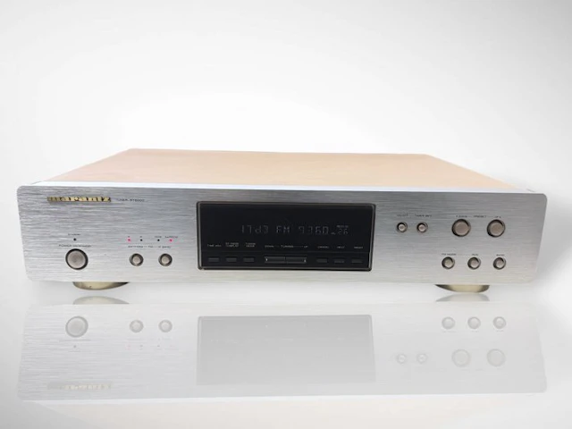 Marantz - ST6000 Digital Quartz Synthesizer Tuner