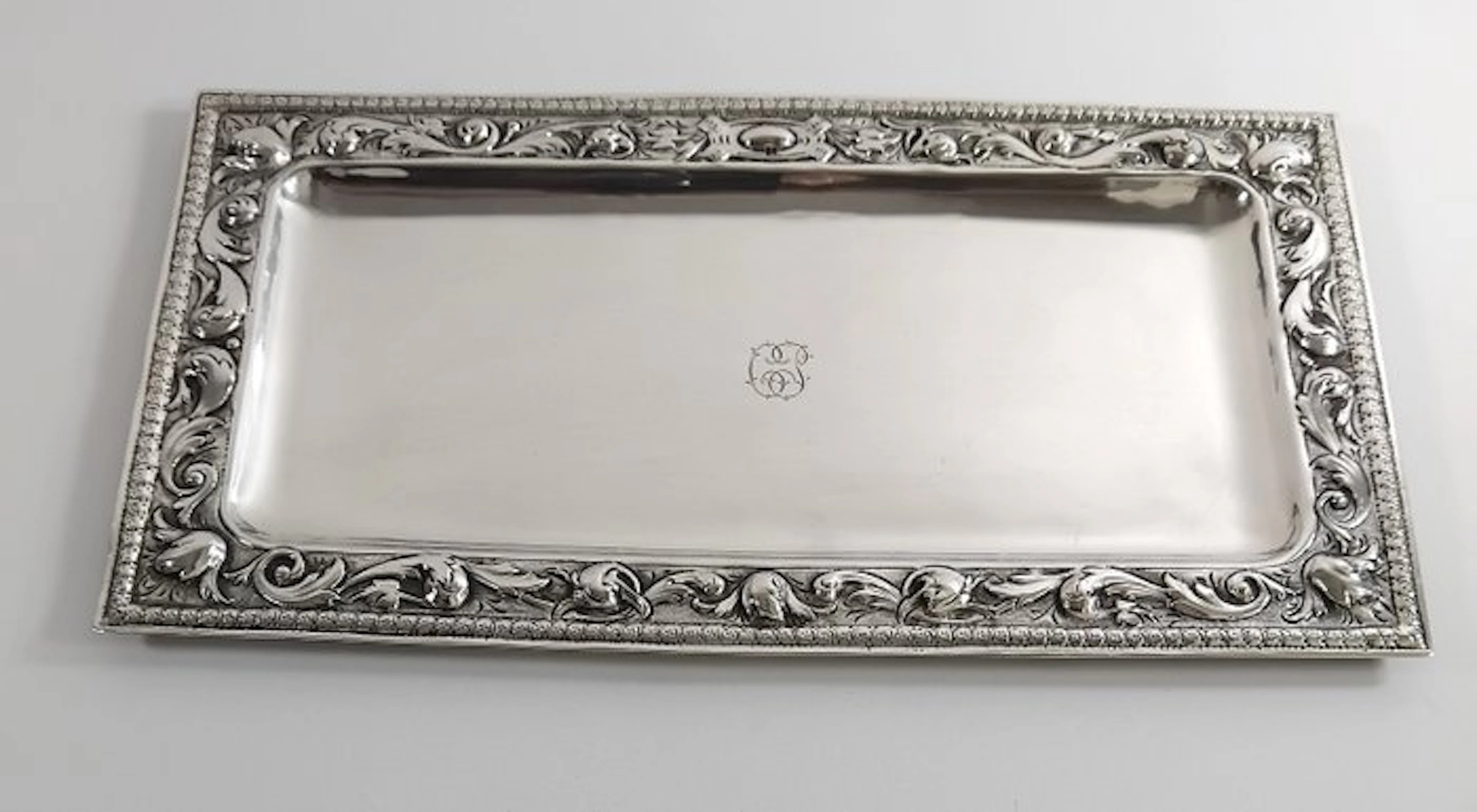 A. Muñoz - Tray - .916 (88 Zolotniki) silver