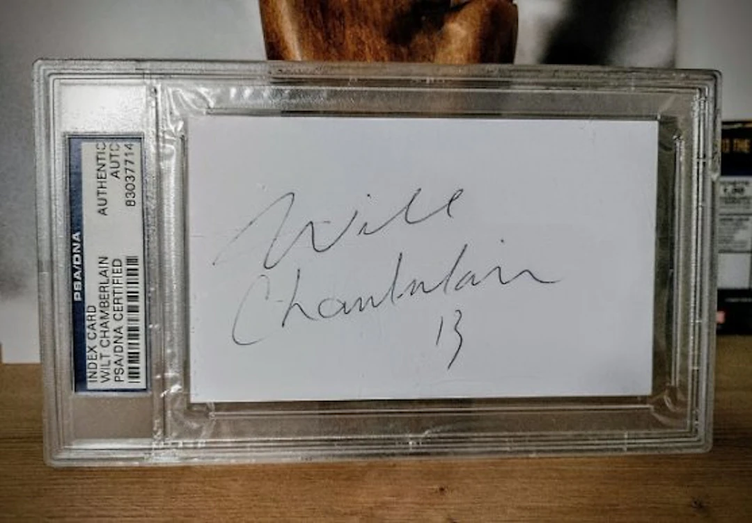 Index Card Wilt Chamberlain HAND SIGNED AUTHENTIC AUTO - PSA - 1 Graded card