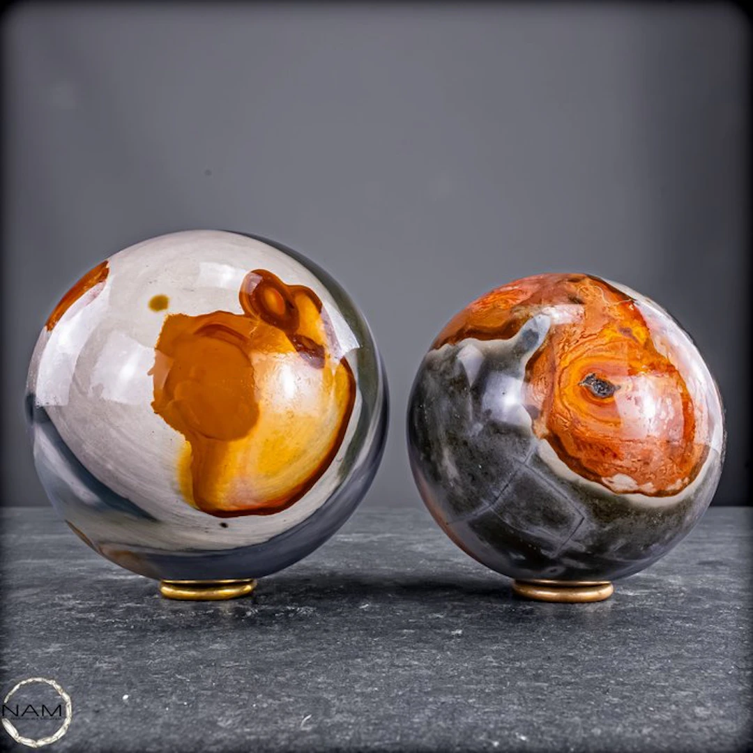Extraordinary Polychrome Jasper Sphere Set – two large...