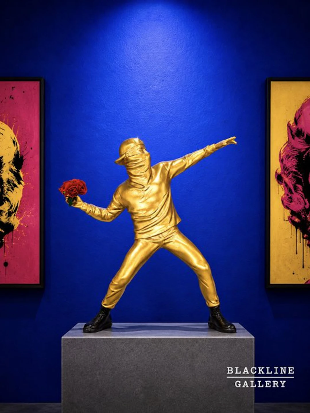 Flower Thrower – 23 cm - Banksy Inspired Figurine