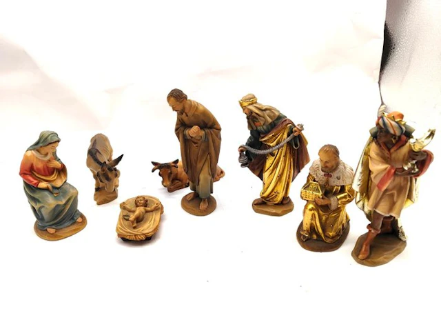 Anri - Wooden Nativity Scene (8 new pieces) - handcrafted...