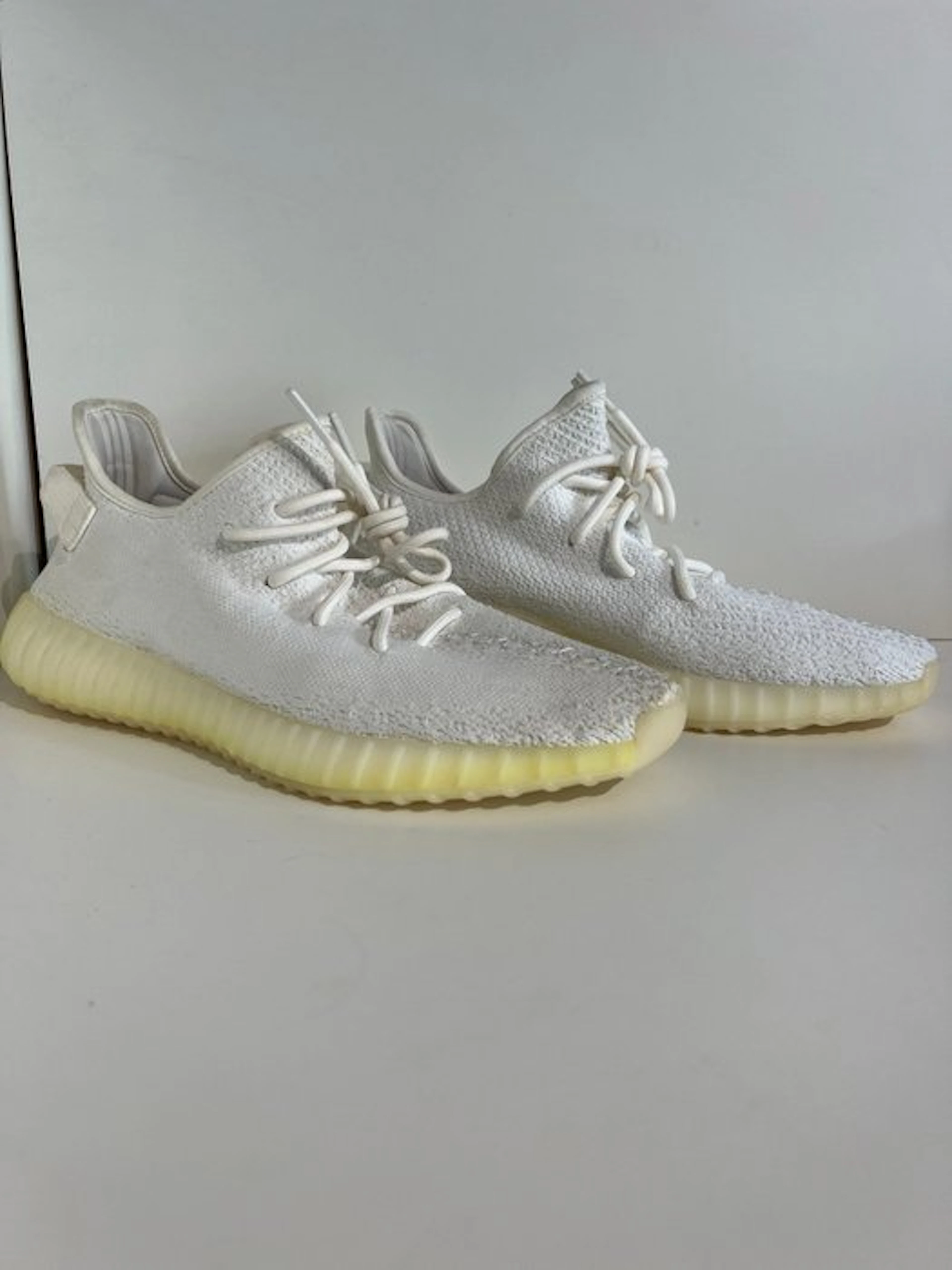 Adidas - Yeezy Boost 350 V2 - Sneakers - Size: EU 44 - New with tags