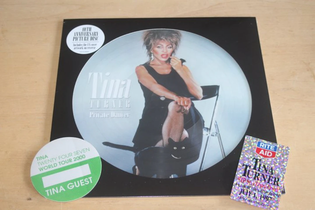 Tina Turner - Private Dancer + Backstage Passes - LP...