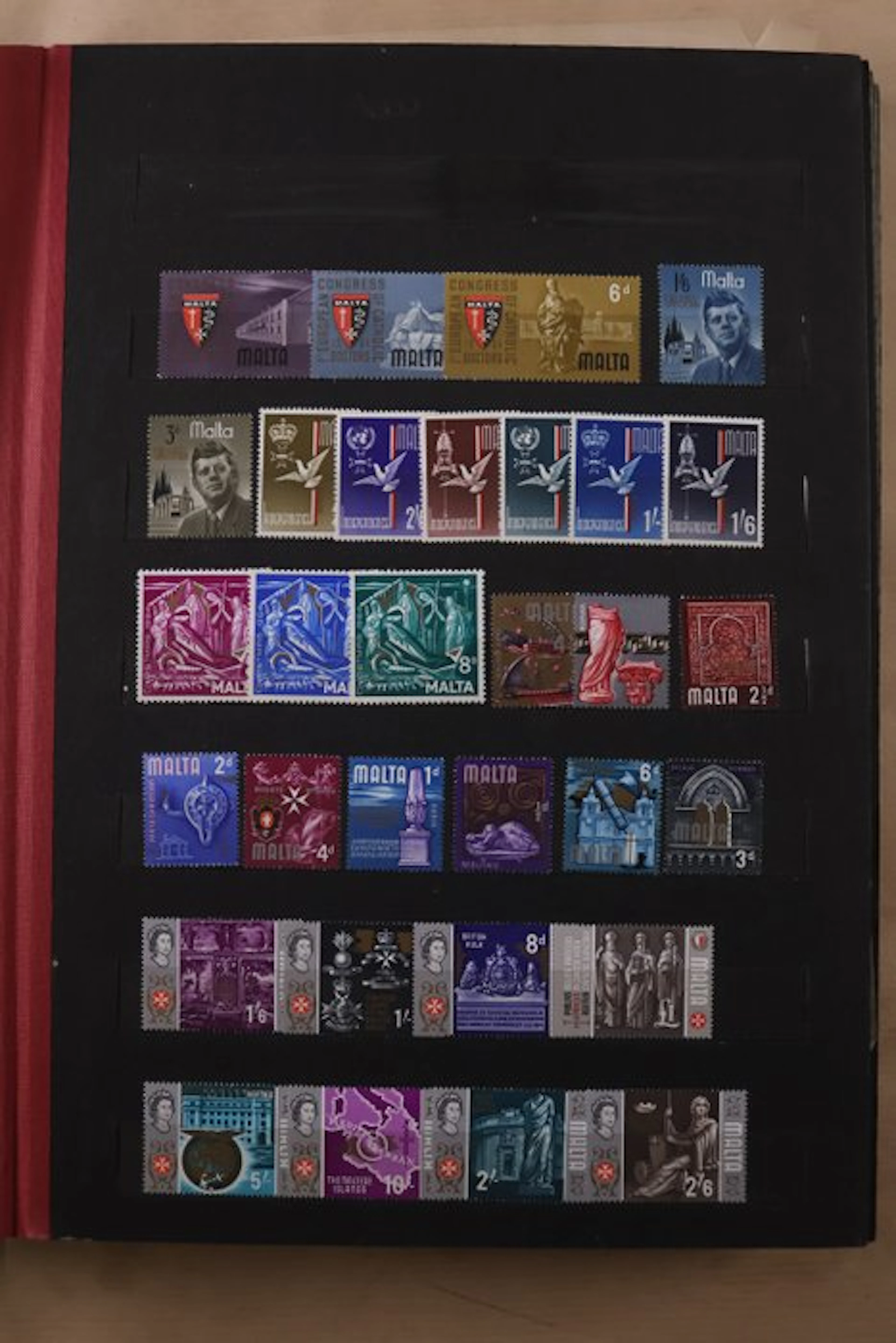 World 1860/1995 - Lot consisting of 1 DAVO standard pre-printed album