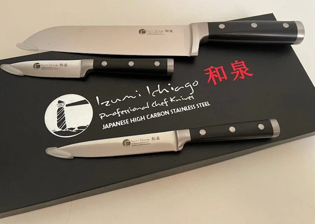 Izumi Ichiago - Kitchen knife - Professional Santoku...