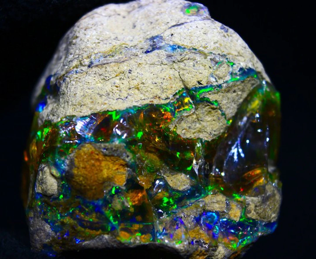 Ct. 233.40 Large Ethiopian Crystal Opal - Collection...