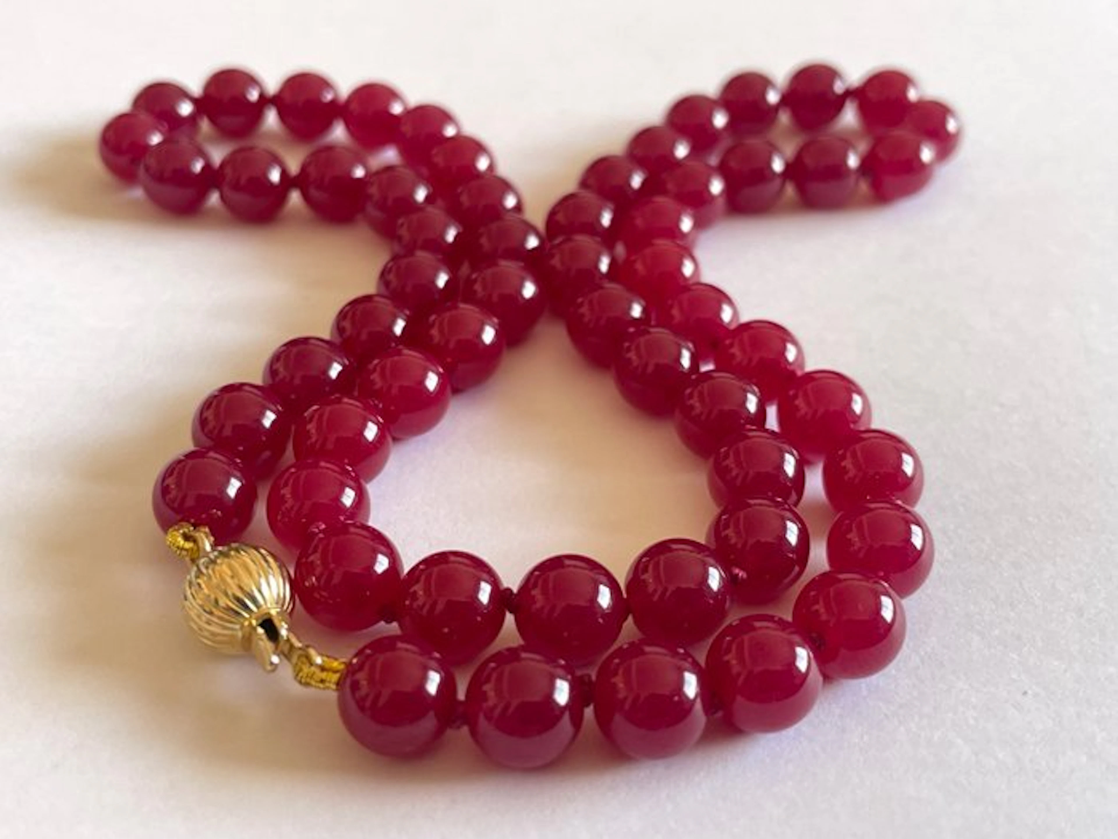 18 karat (750) gold - 300.80 ct rubies - Necklace