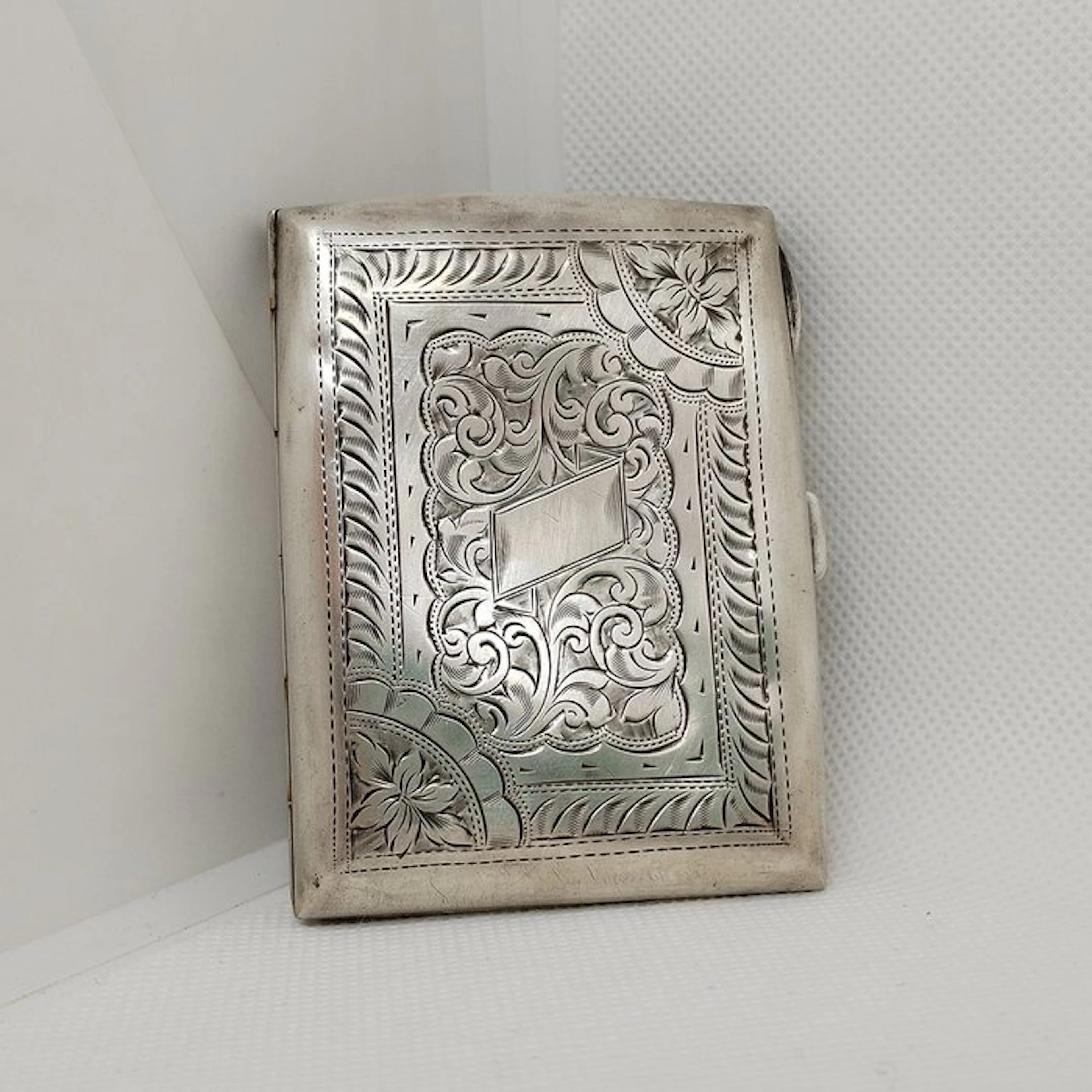 Jones & Crompton, Birmingham - Cigarette box - .925 silver