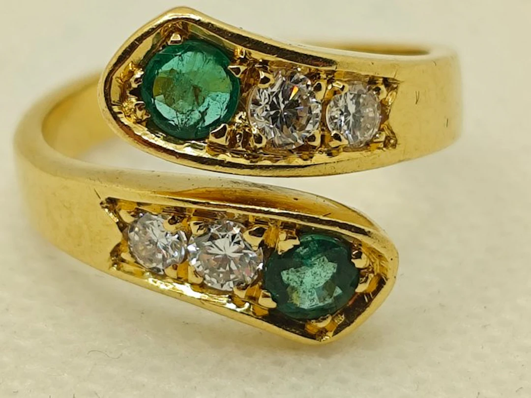 Ring - 18 kt. Yellow gold Emerald - Diamond