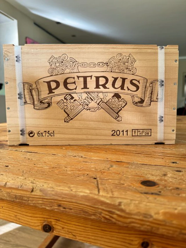 2011 Petrus - Pomerol - 6 Bottles (0.75L)