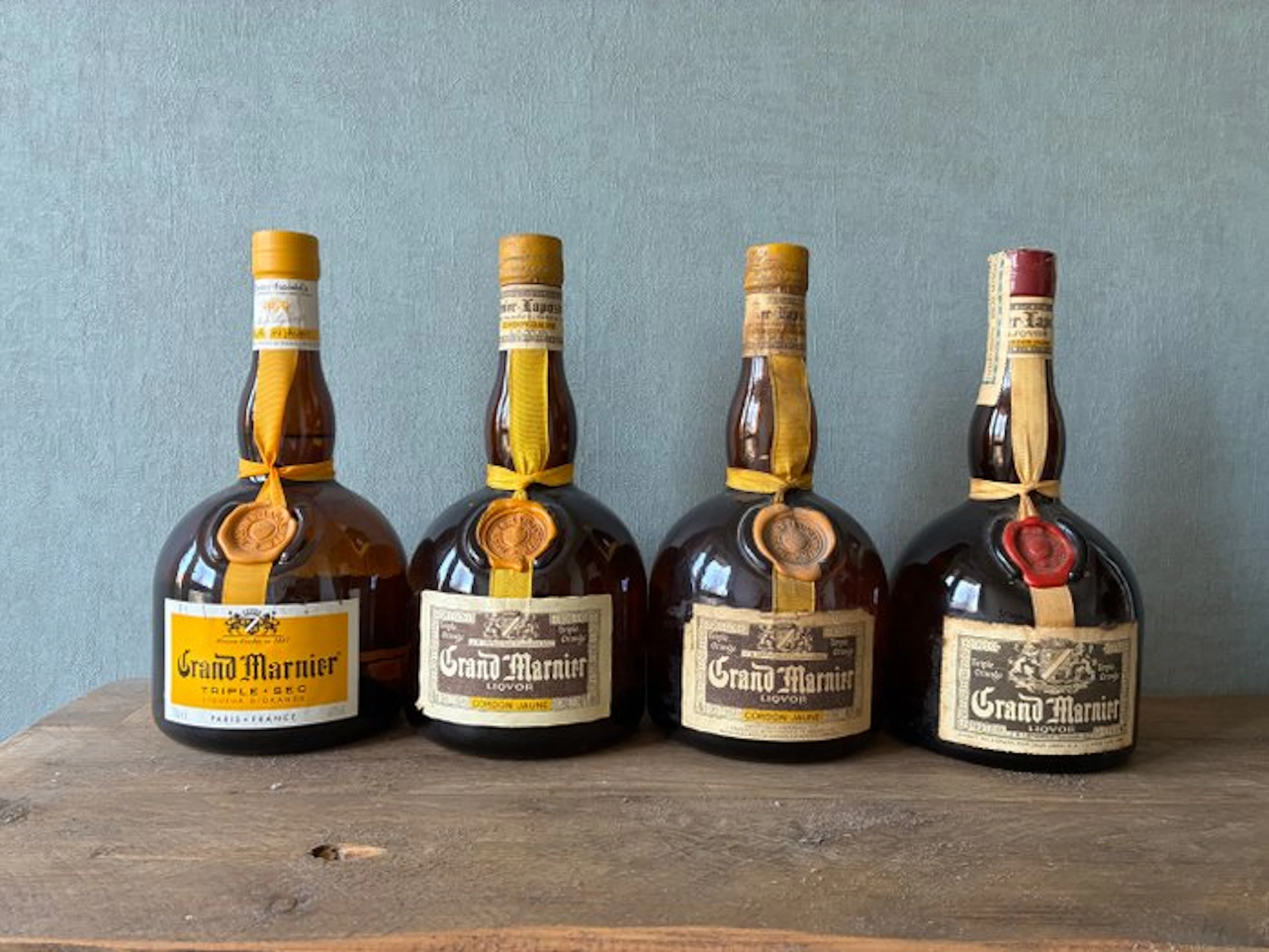 Grand Marnier - Cordon Jaune - b. 1980s to 2000s - 700ml - 4 bottles