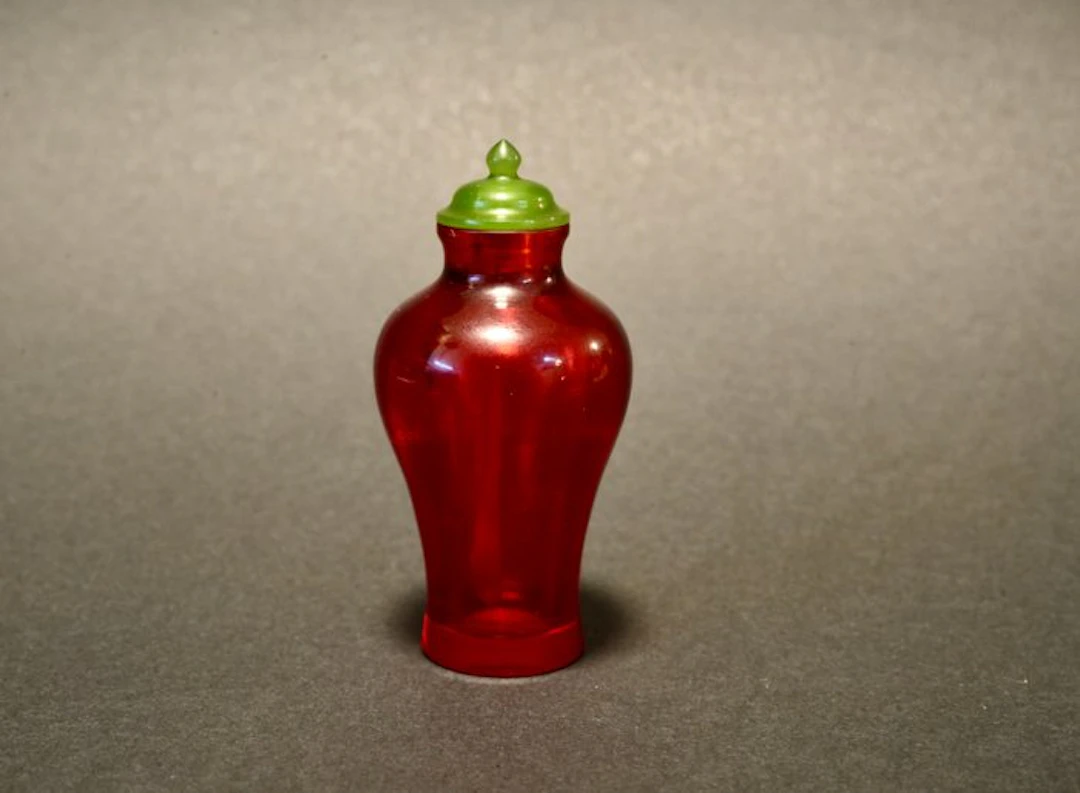 20th Century Red Glass Snuff Bottle with Green Glass Stopper, in Meiping Form