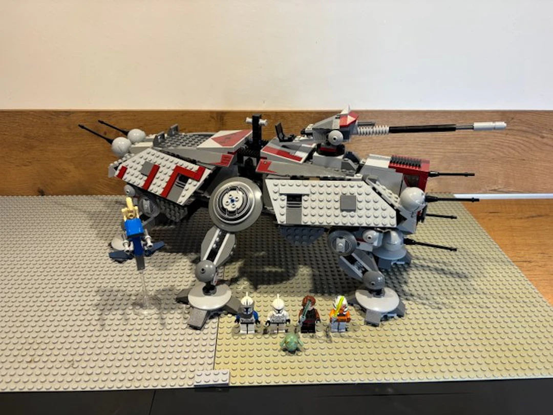 LEGO Set - 7675 - Star Wars - AT-TE Walker